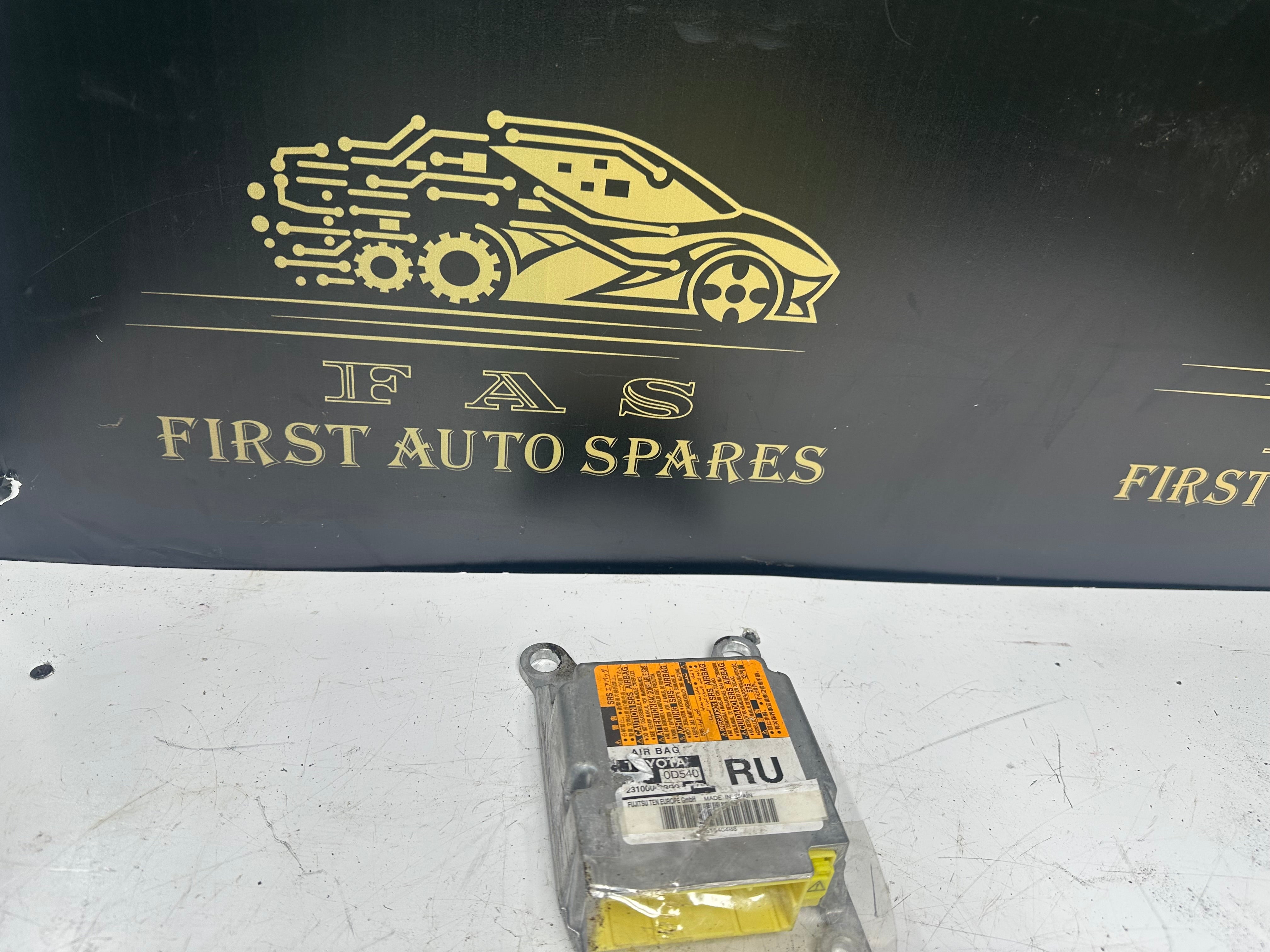 Toyota Yaris RU Airbag Restraint Control Module (231000-6300)