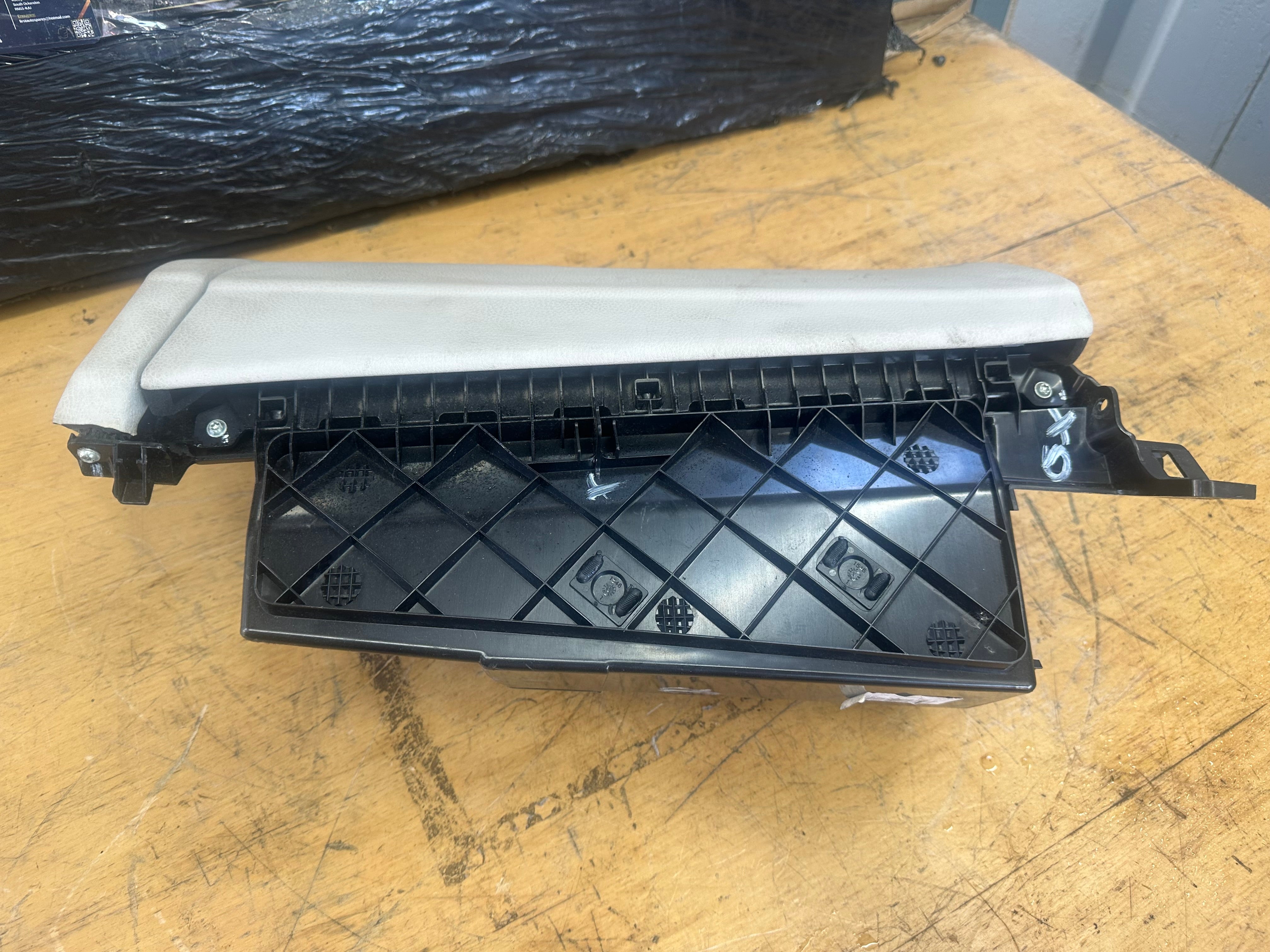 BMW 6 Series F12 M Sport 2012 Complete Glove Box (9229940)