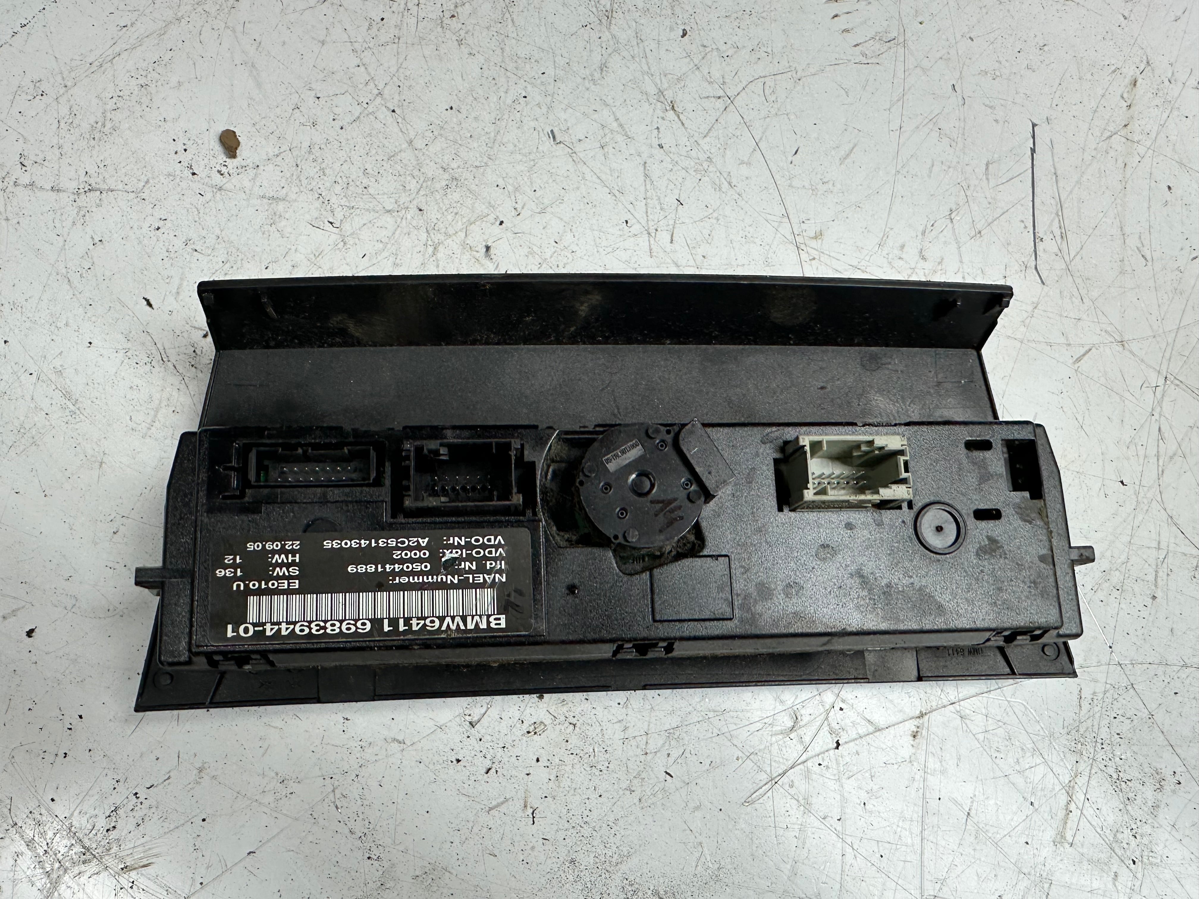 BMW 3 Series E90 Heater Climate Control Panel Switch (6983944) (6983944-01)