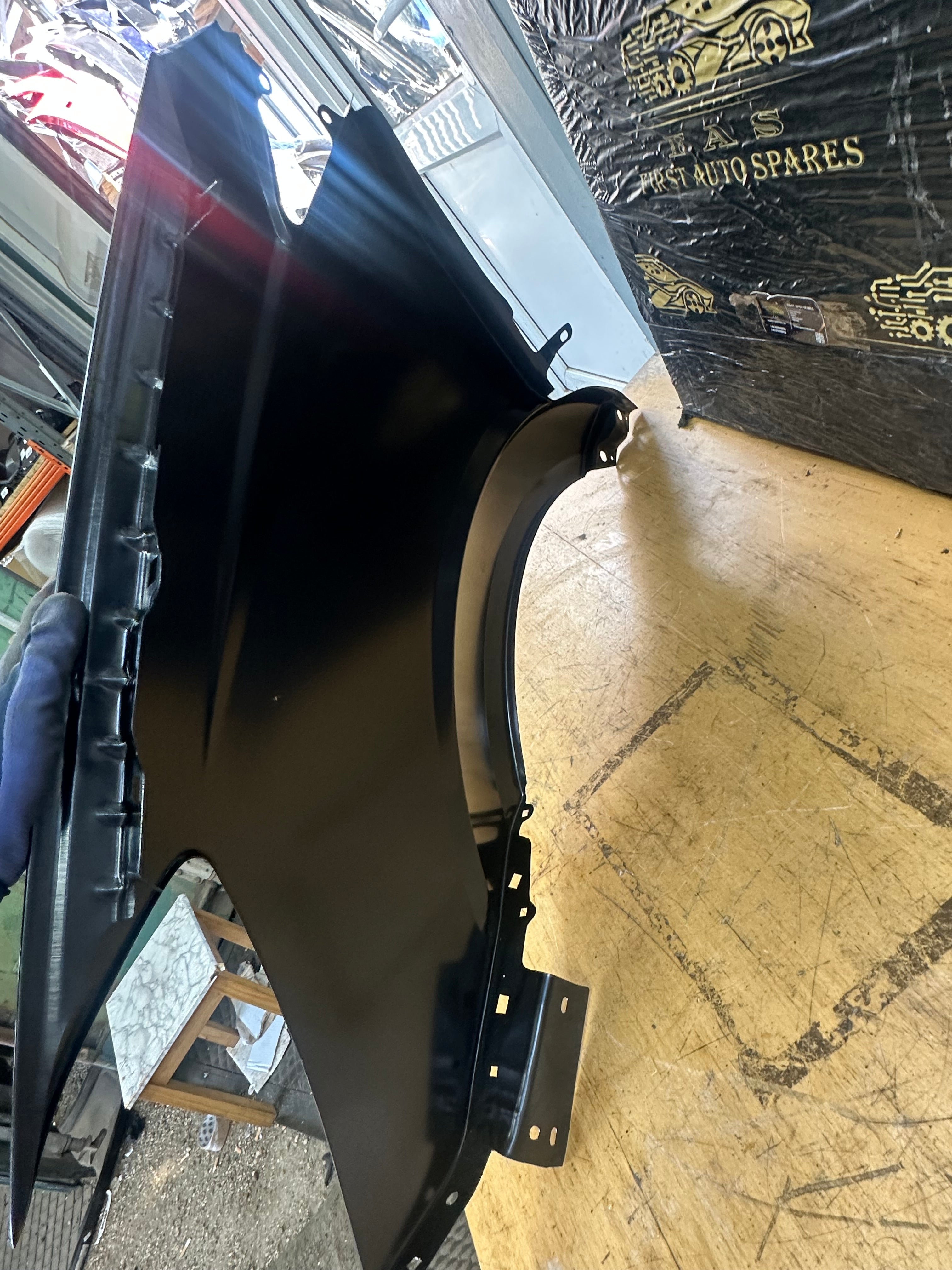 Mercedes Sprinter 2014–2017 O/S/F Right Driver’s Front Wing Fender (MBSP515R)