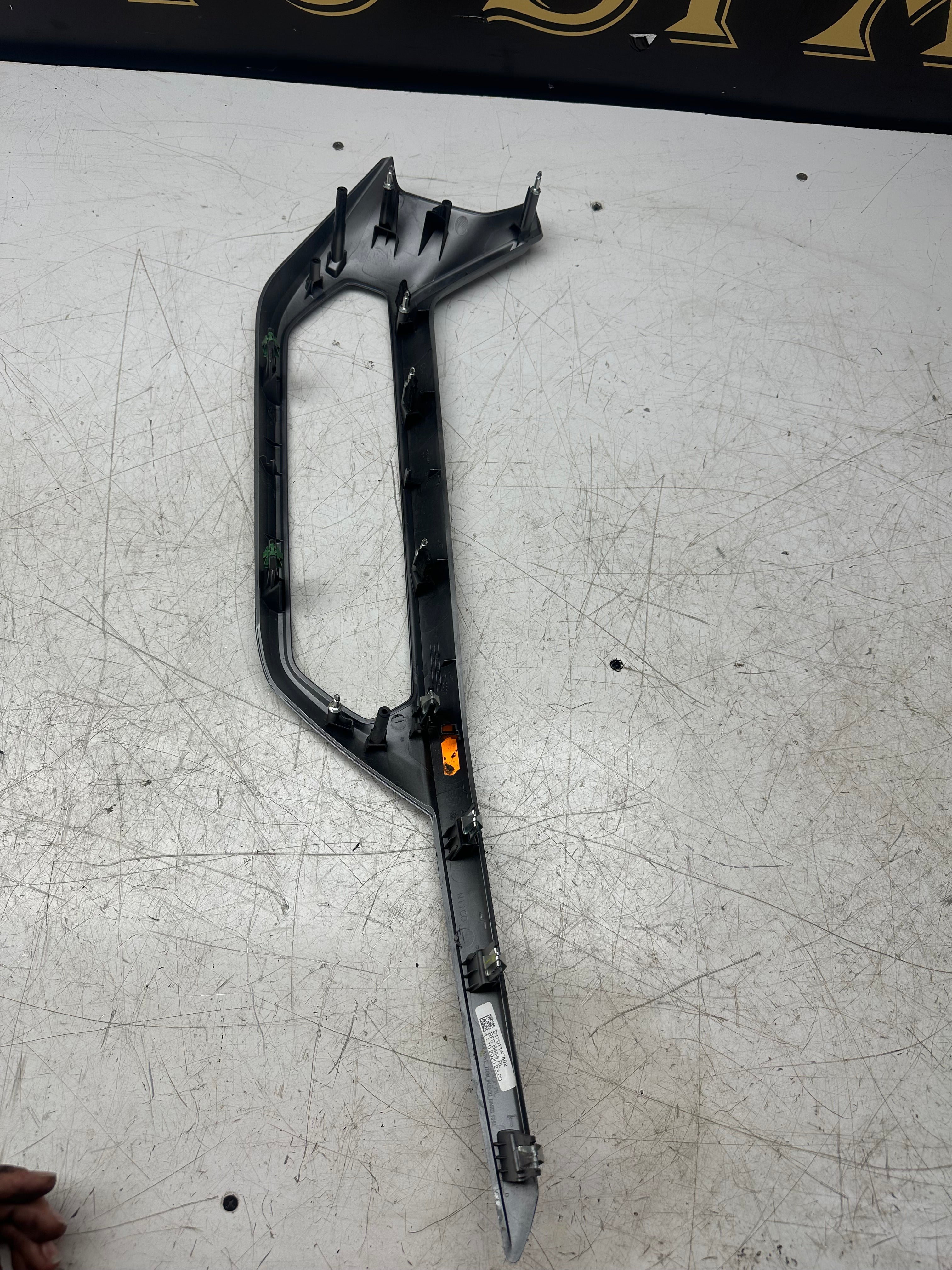 BMW 1 Series F40 Dashboard Centre Trim Cover (2020–Present)(6823305)