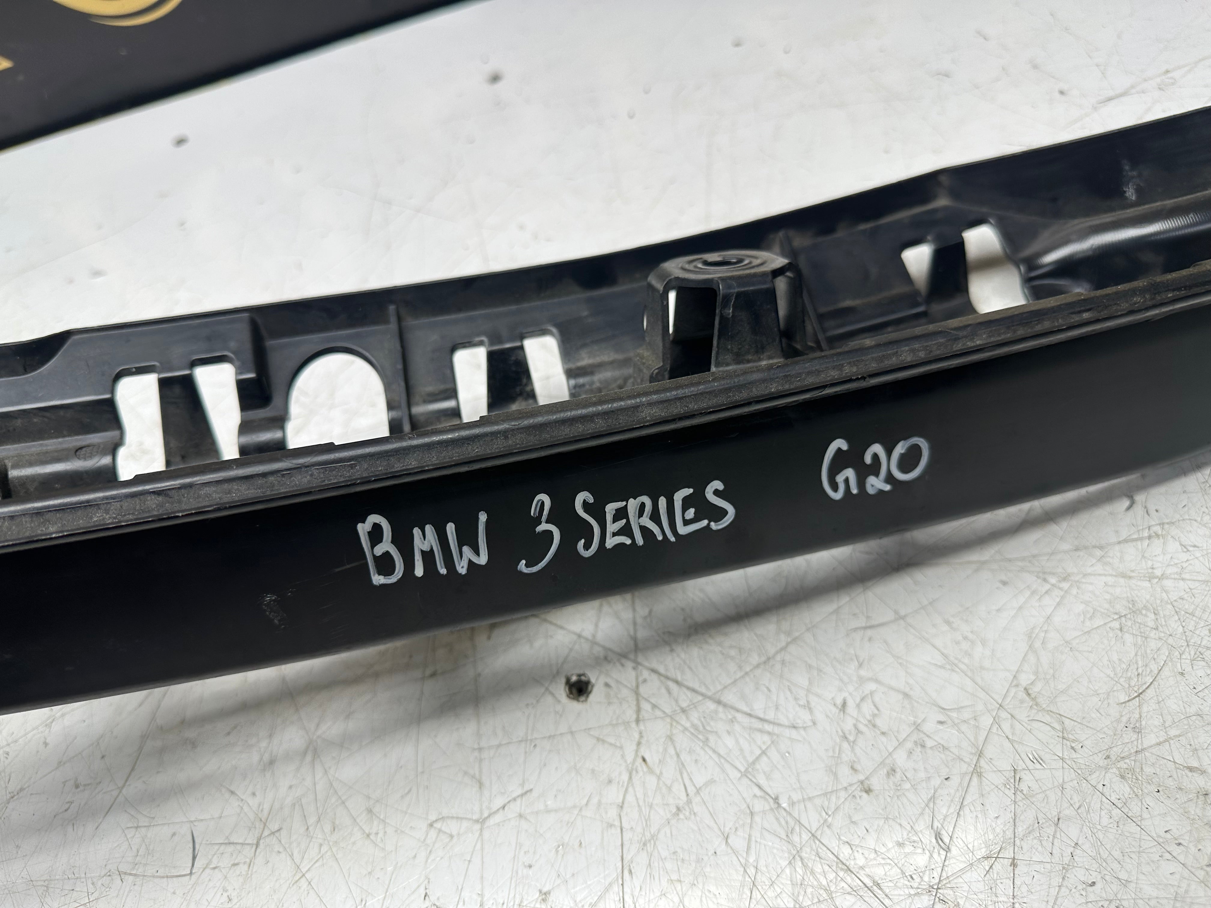 BMW 3 Series G20 2019-20 Rear Bumper Right Fitting Bracket (51 12 7 469 364)