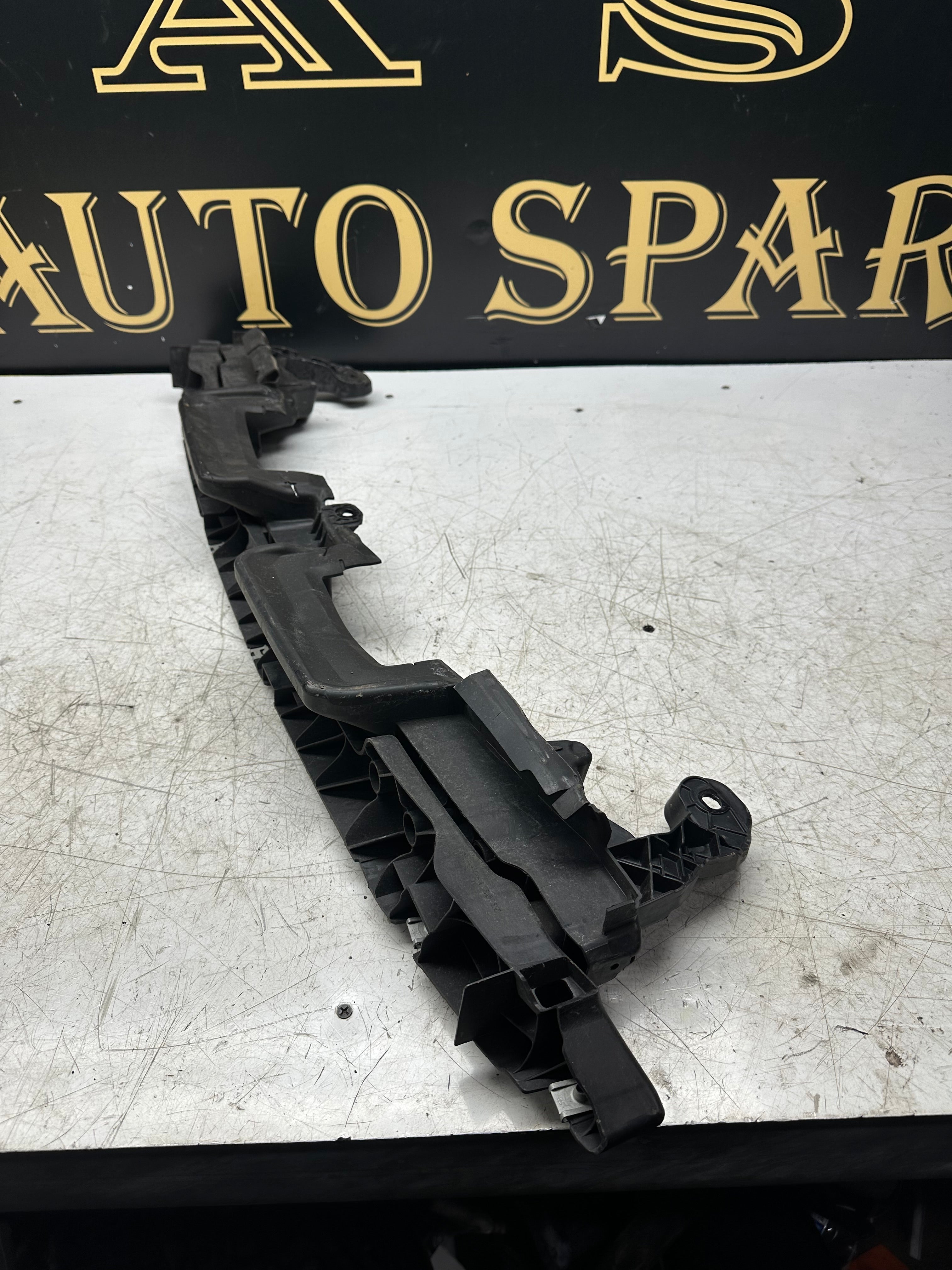 BMW 1 Series F40 Air Duct Cover Upper – 7457057 (2019–2024)