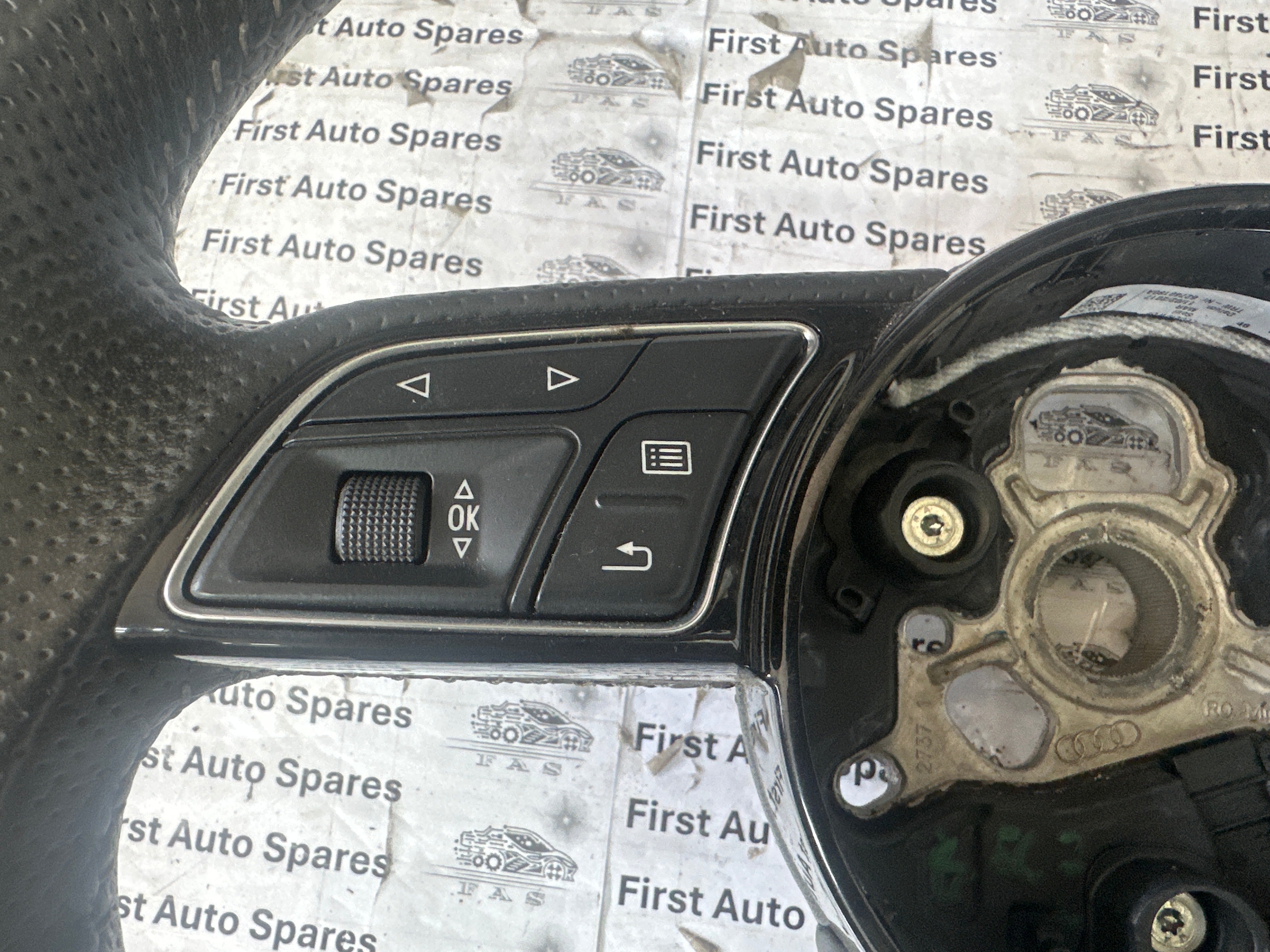 Audi S3 2017–2020 Facelift Flat Bottom Tiptronic Steering Wheel (62783001A)