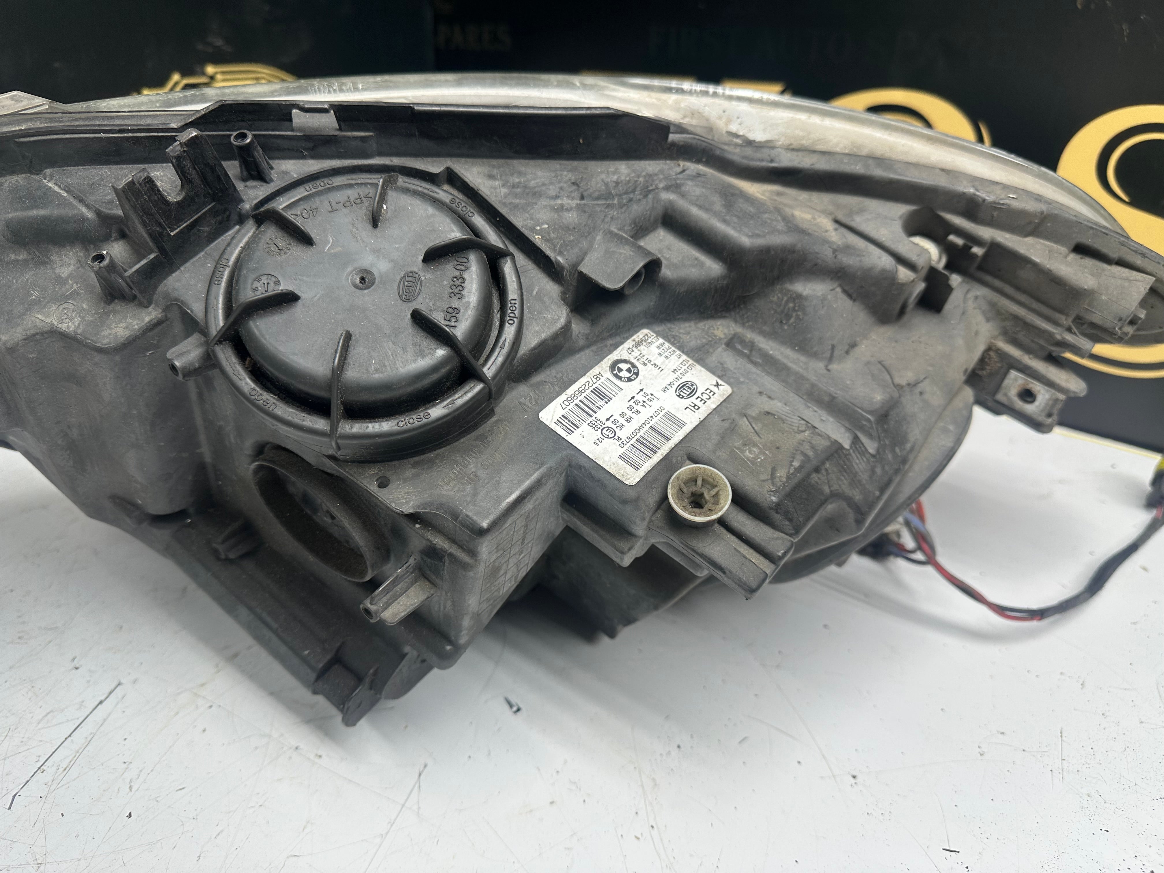 BMW 1 Series F20 F21 Halogen Right Headlight (7229686-07)