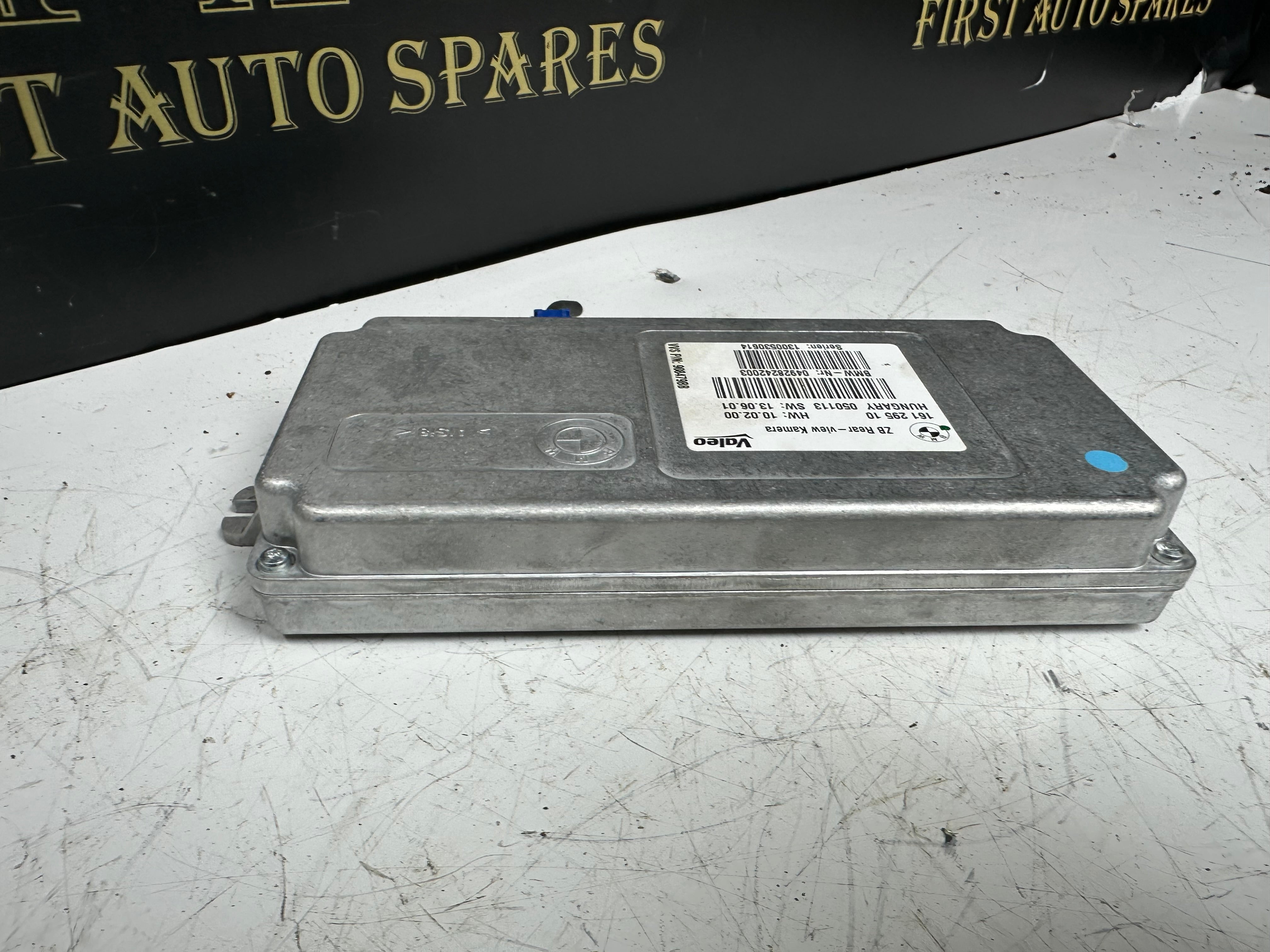 BMW 535i Valeo Rear View Camera Module (04928242003) (161 295 10)