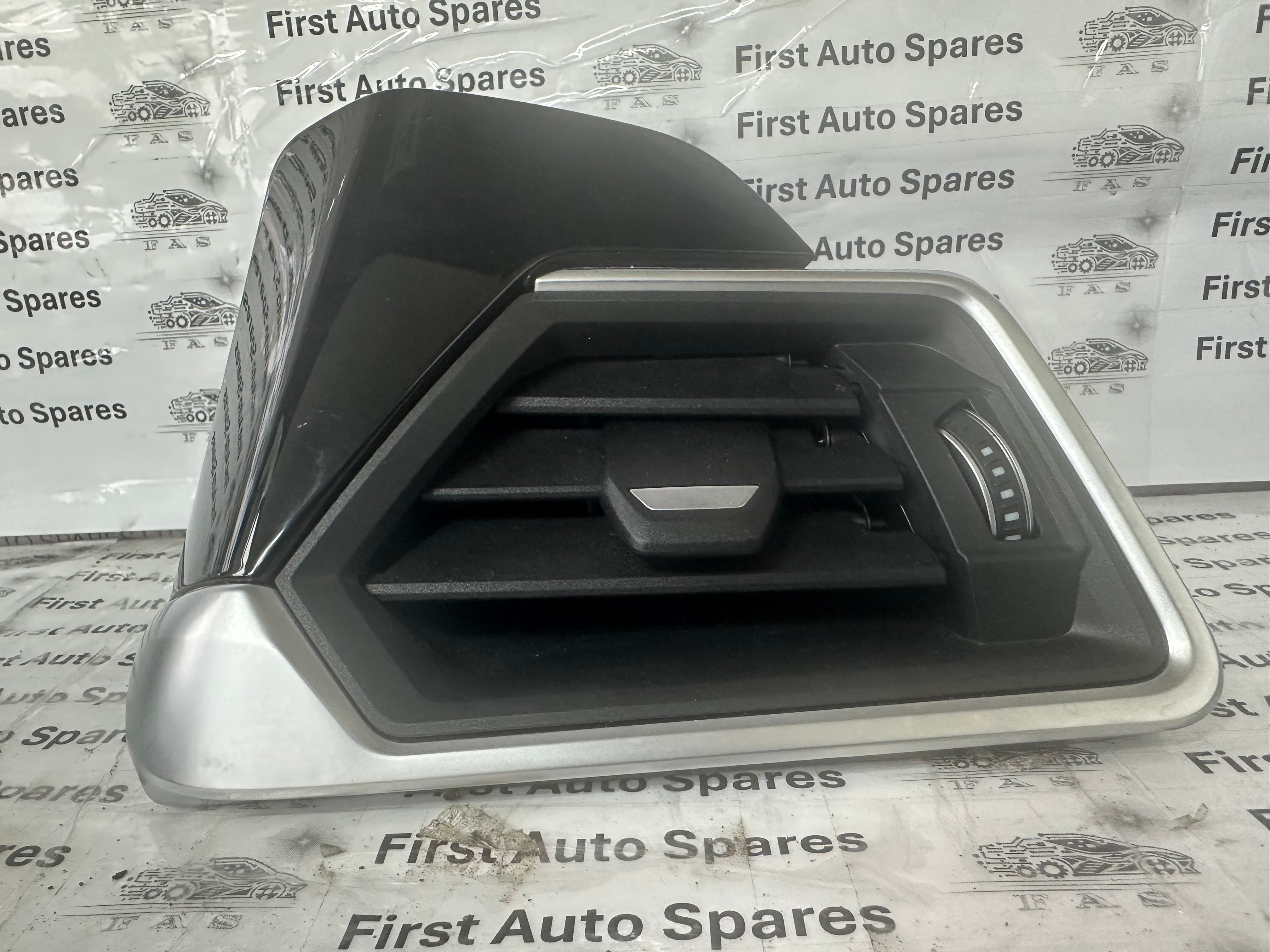 BMW 4 & 3 Series G20 G80 Dashboard Air Vent Grille Right Side (6848619, 9N962471402)