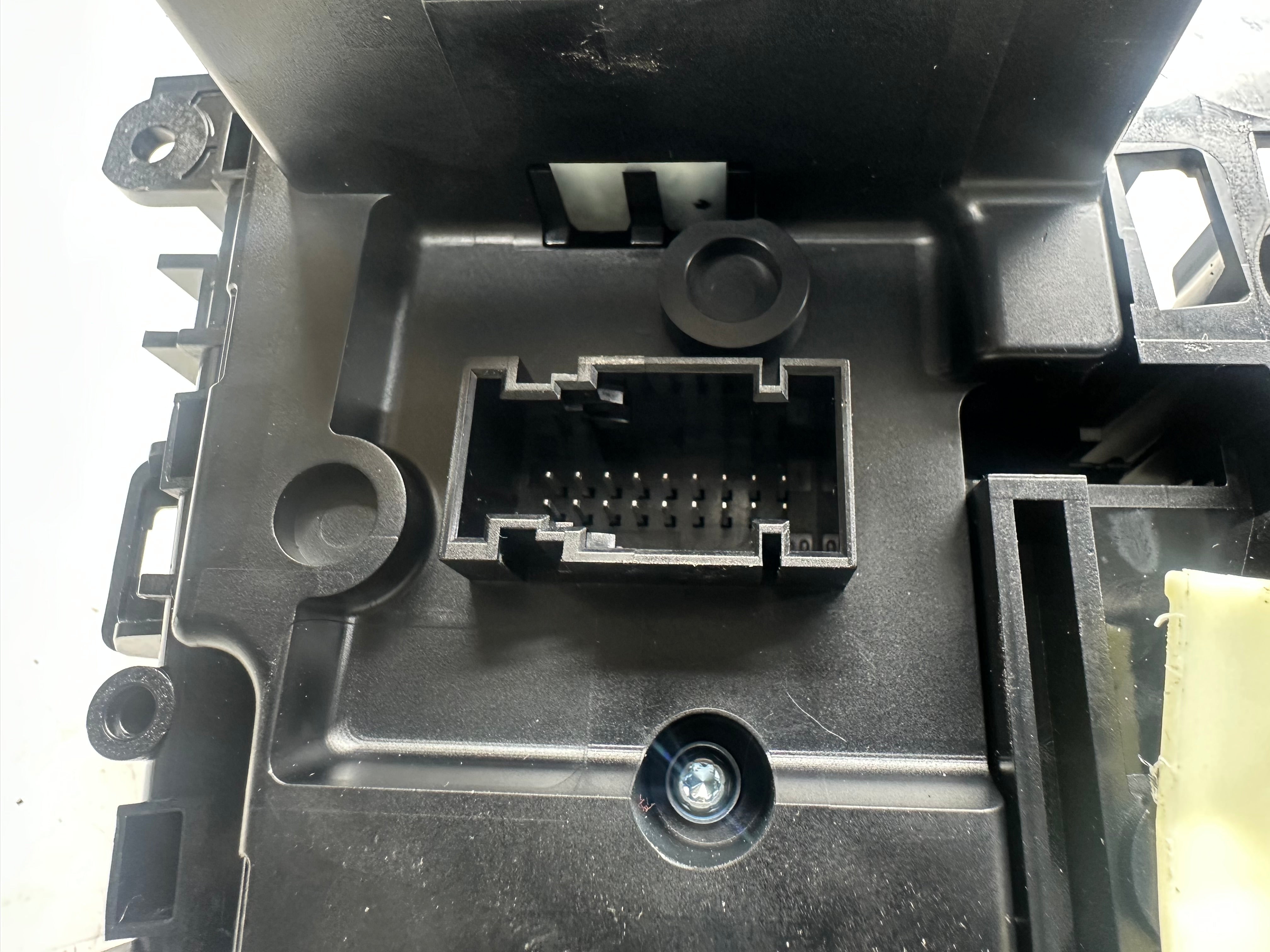 BMW G80 M3 G82 M4 F91 M8 X4 M F98 X3 M F97 Gear Selector (7883114-01)