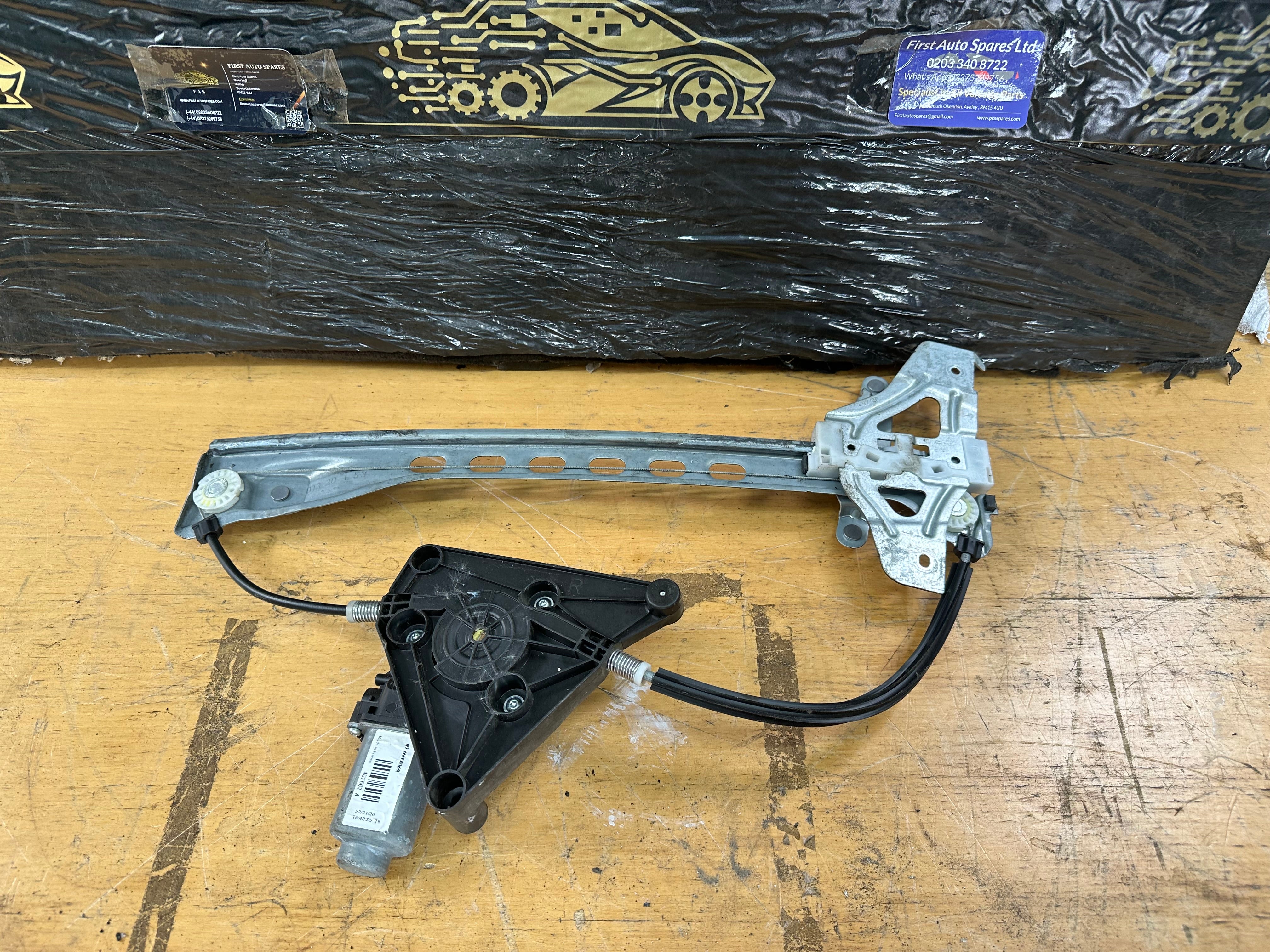 Peugeot 108 2018 Driver’s Right Front Window Regulator (402662A)