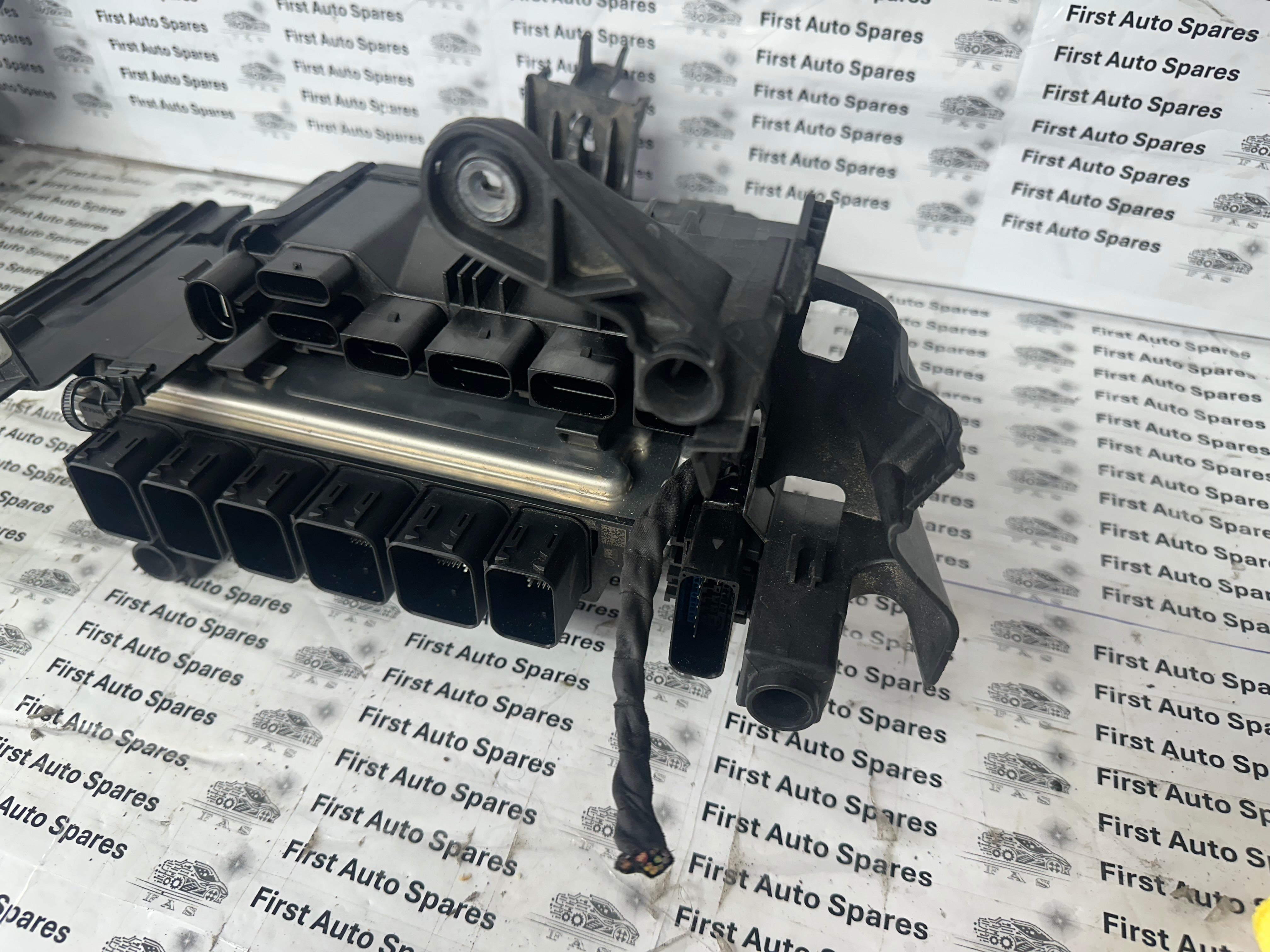 BMW 3 Series G20 330e Hybrid Engine ECU Module (5A23E06-01) (0 261 S103G3)