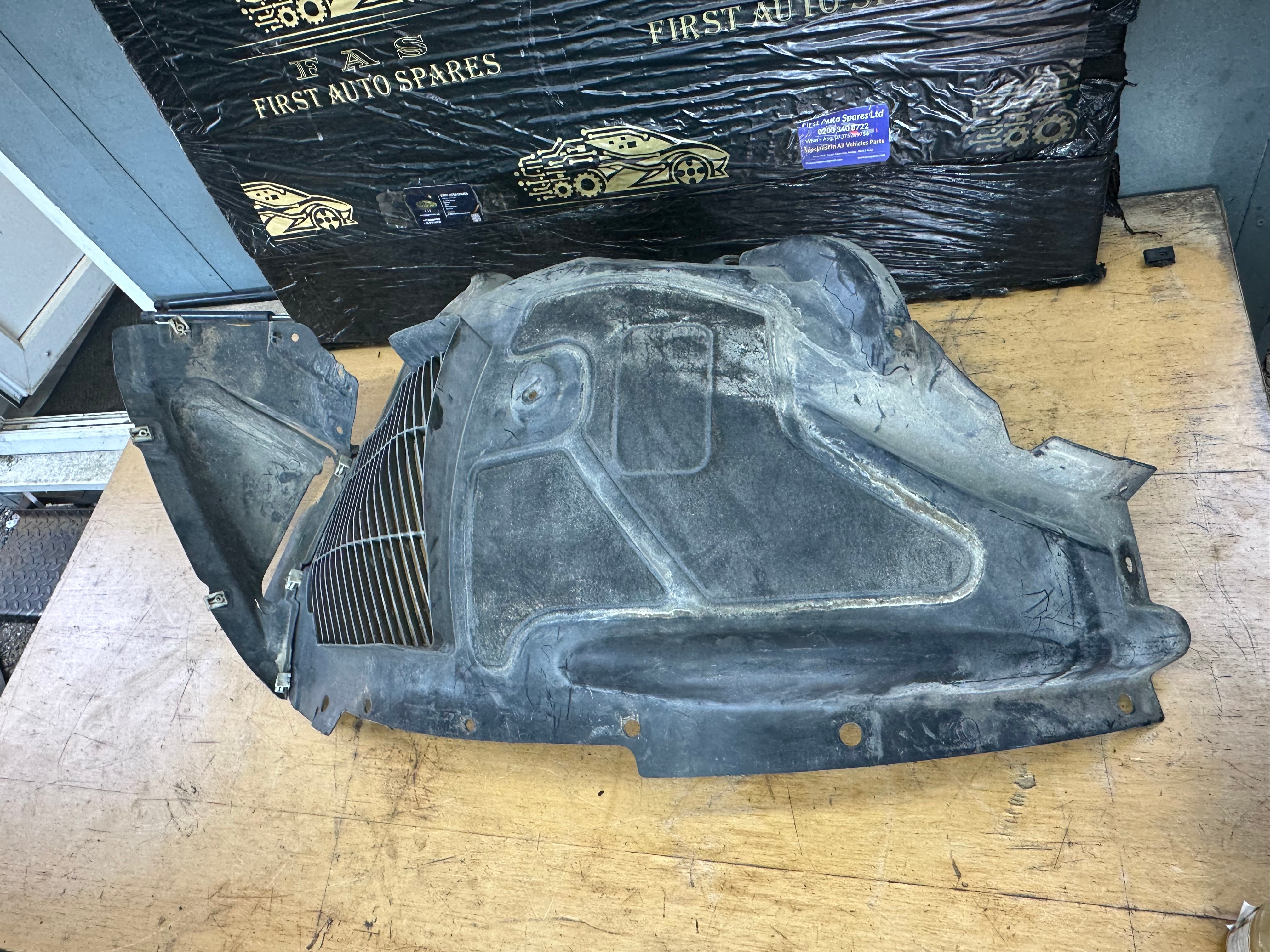 BMW X5 Driver Right Front Wheel Arch Liner Cover (51717325405) (108341-10)