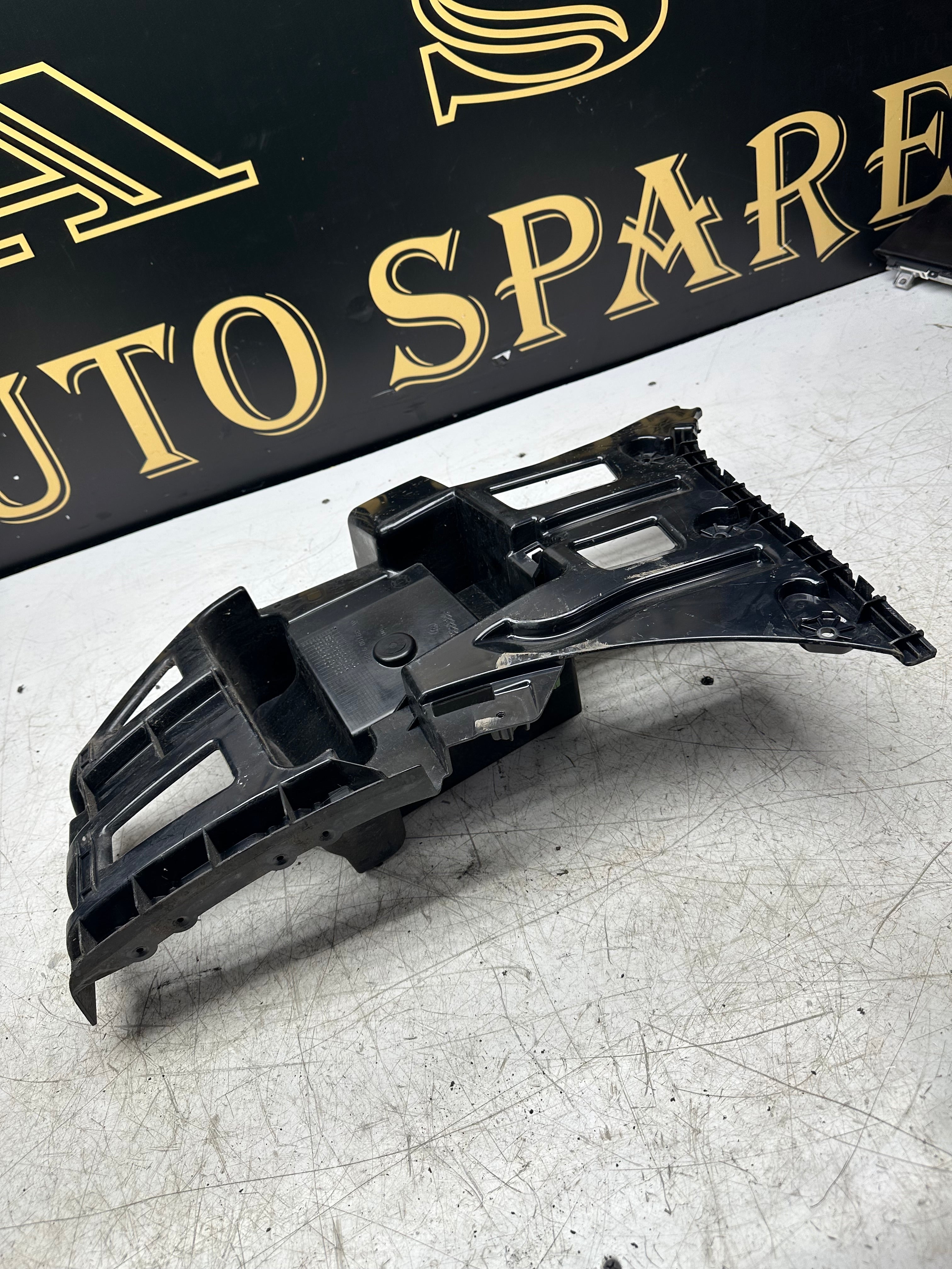 BMW X1 F48 Rear Bumper Support Mount 2015–2022 (7381119)