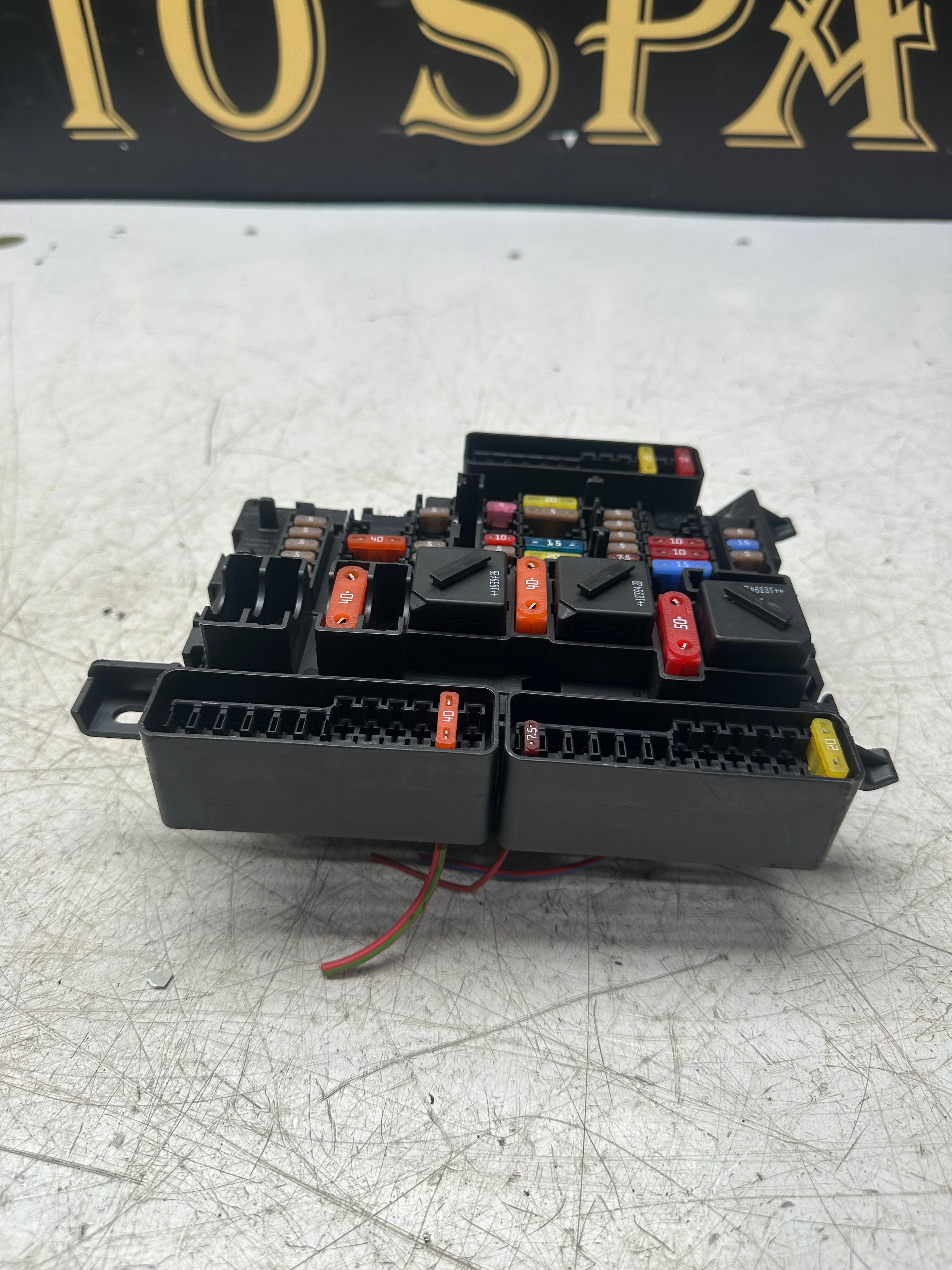 BMW 1 Series / 2 Series / X1 / X2 Rear Fuse Box 9360501 – 2014–2025