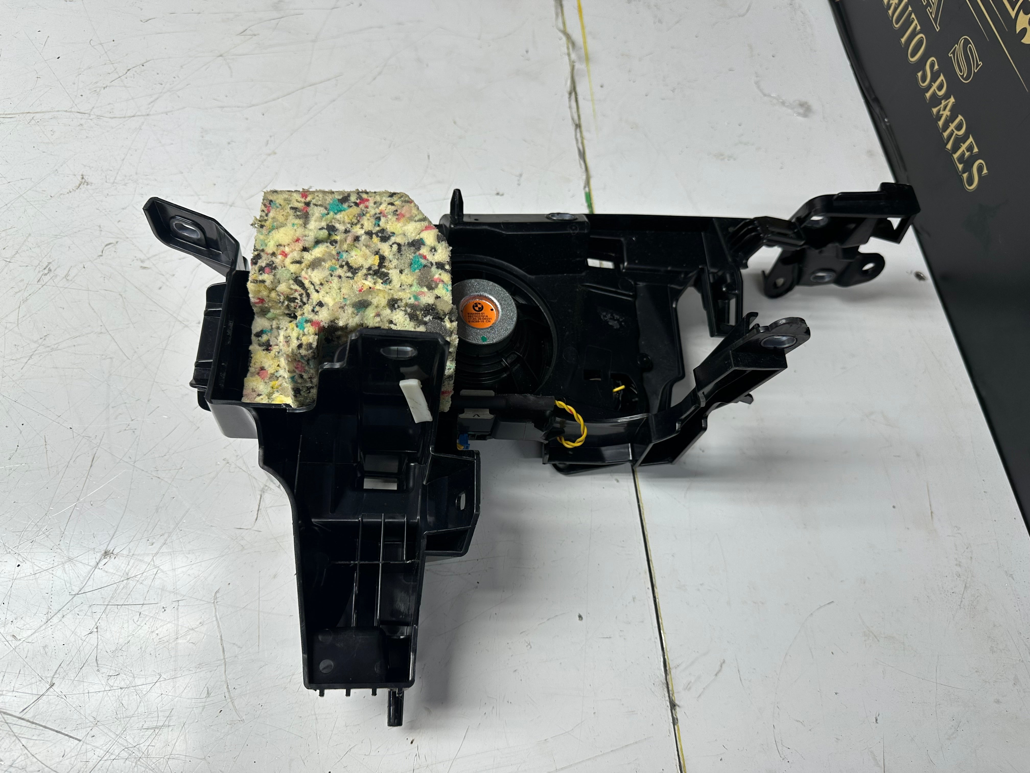 BMW 4 Series F36 Rear Stand Trunk Right Side (51477309530)