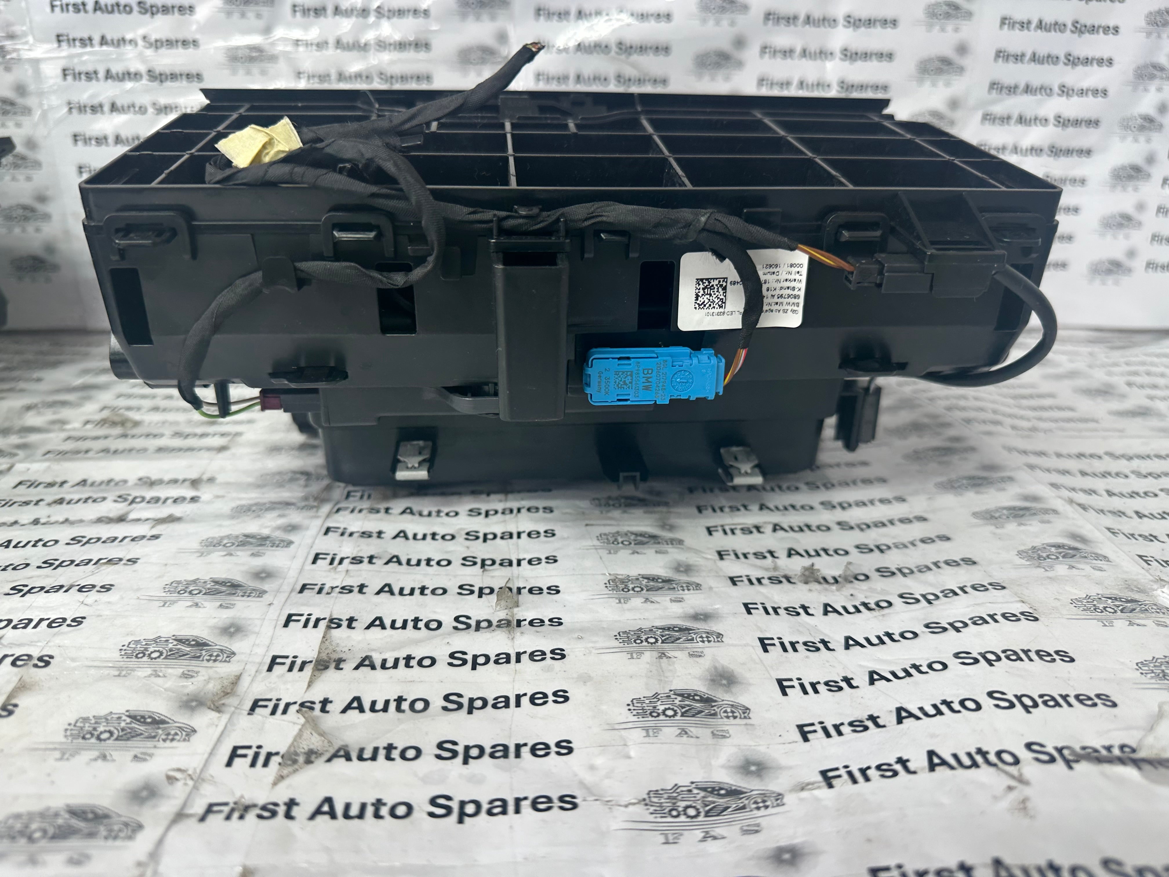 BMW 3 Series G20 G21 Centre Console Tray Front Storage Compartment (6806795)