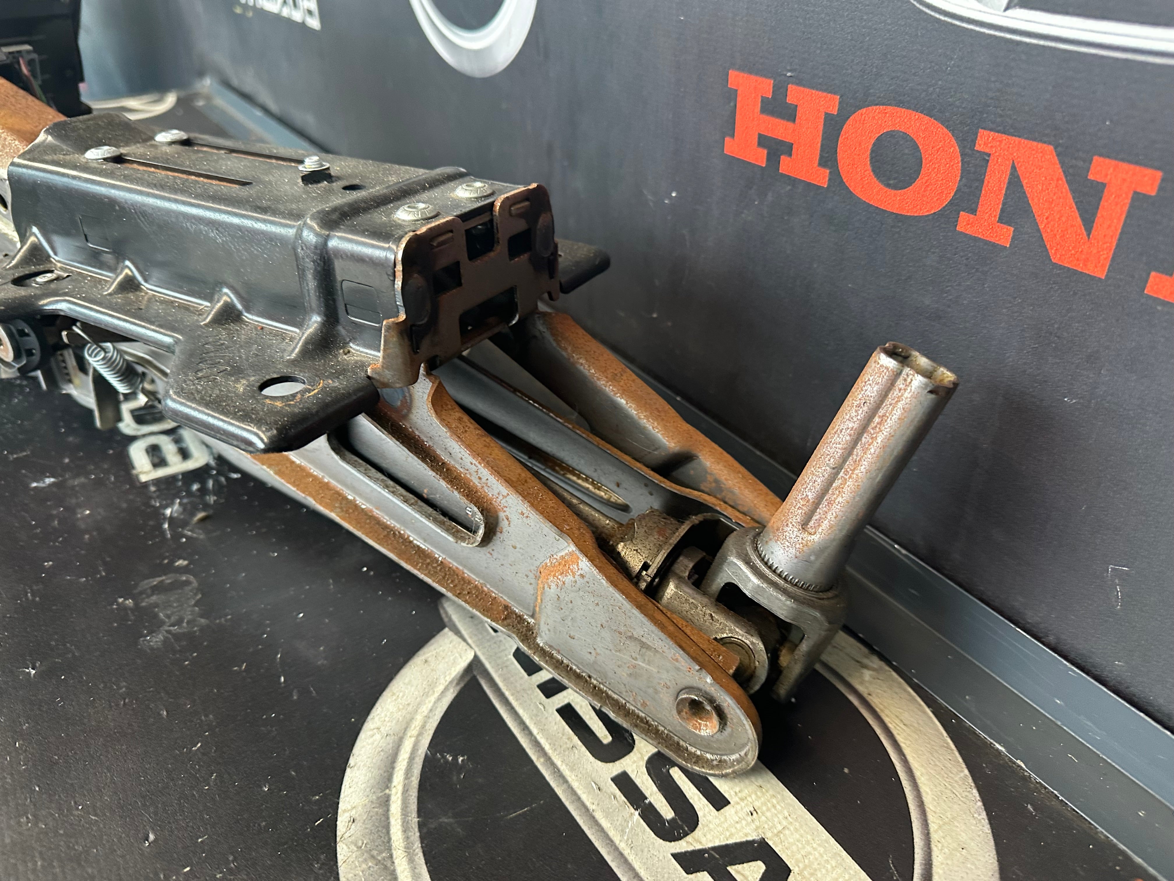 Ford Transit Complete Steering Column (KK3T-14B522-AC, KK3T-3F944-AB)