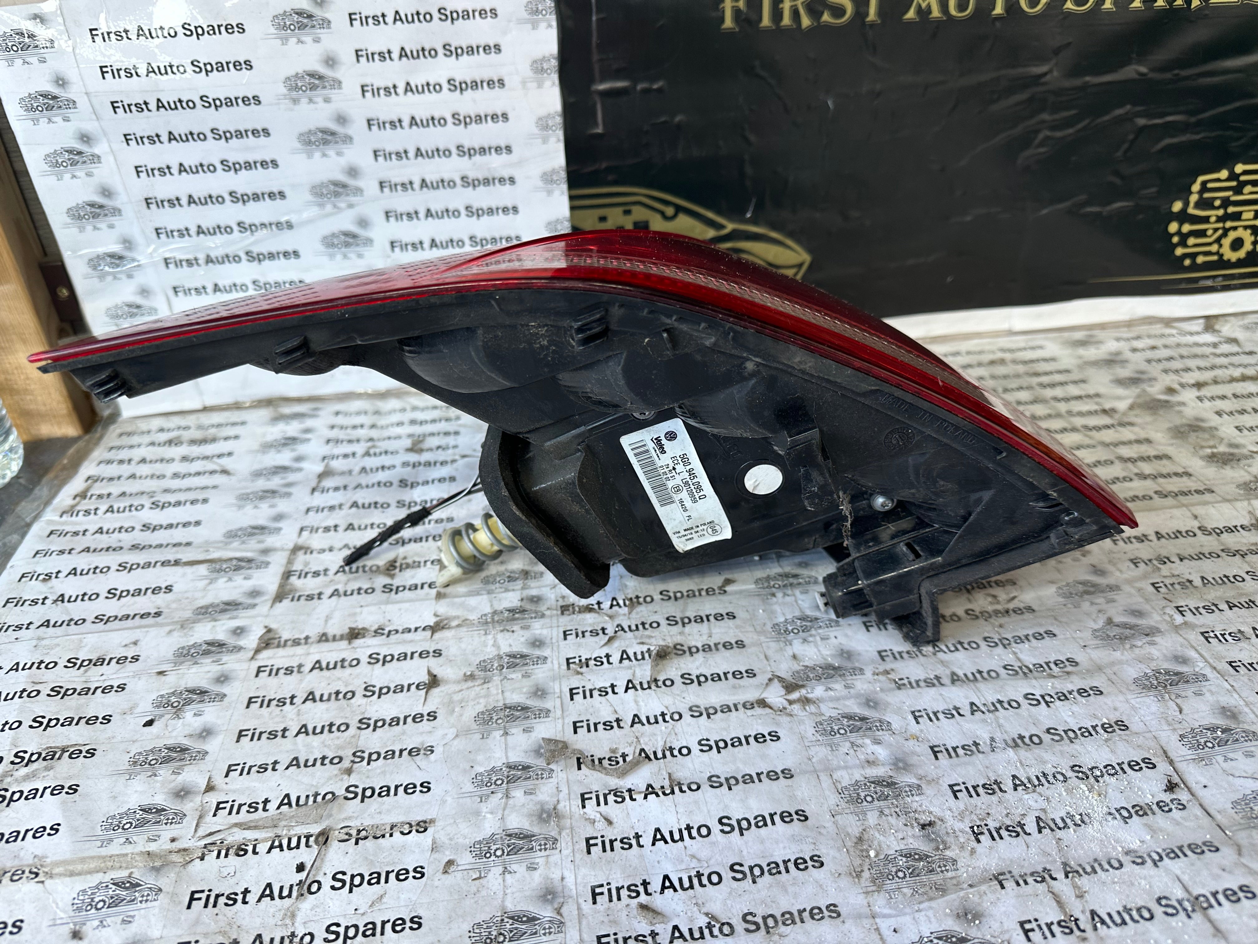 Volkswagen Golf MK7.5 Left Outer Passenger Tail Light (5G0945095Q)