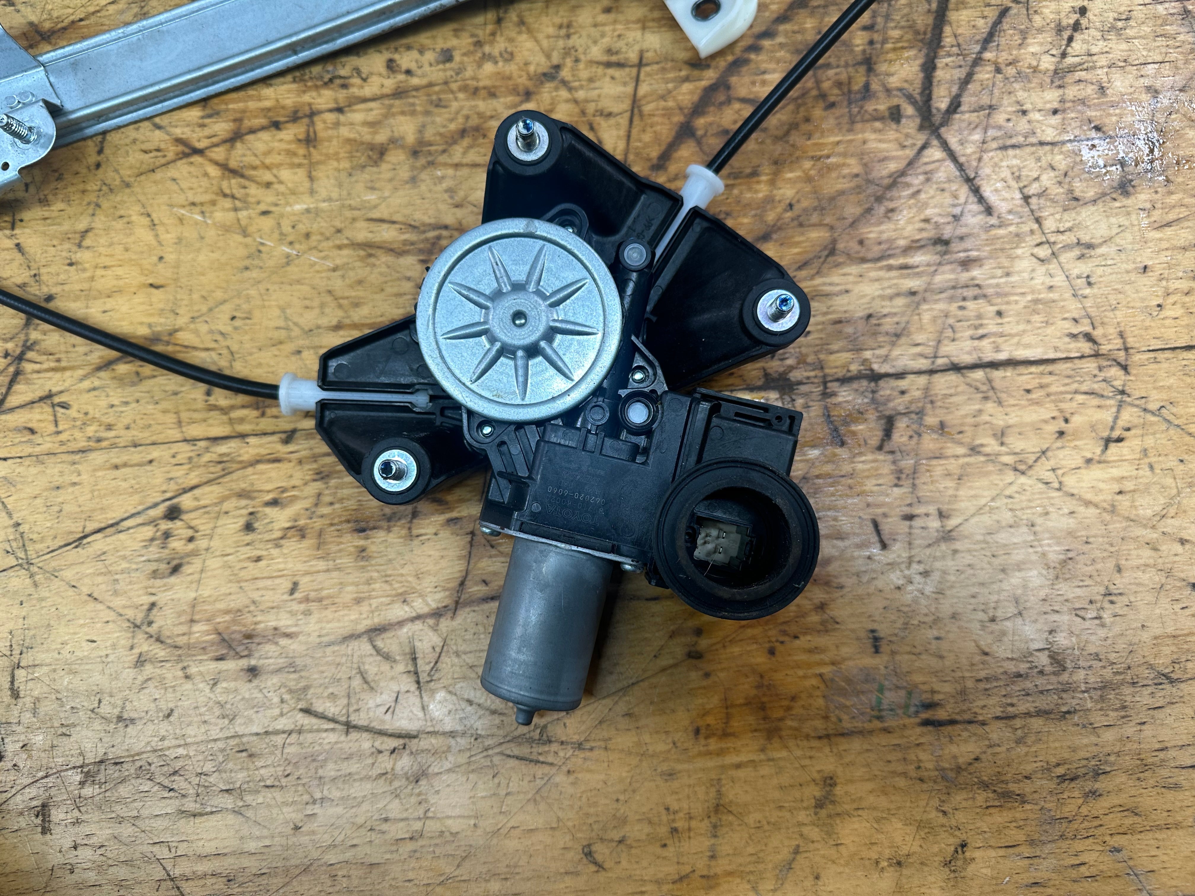 Toyota Yaris 2022 Front Right O/S/F Window Regulator (85710-K0020) (062020-6060)