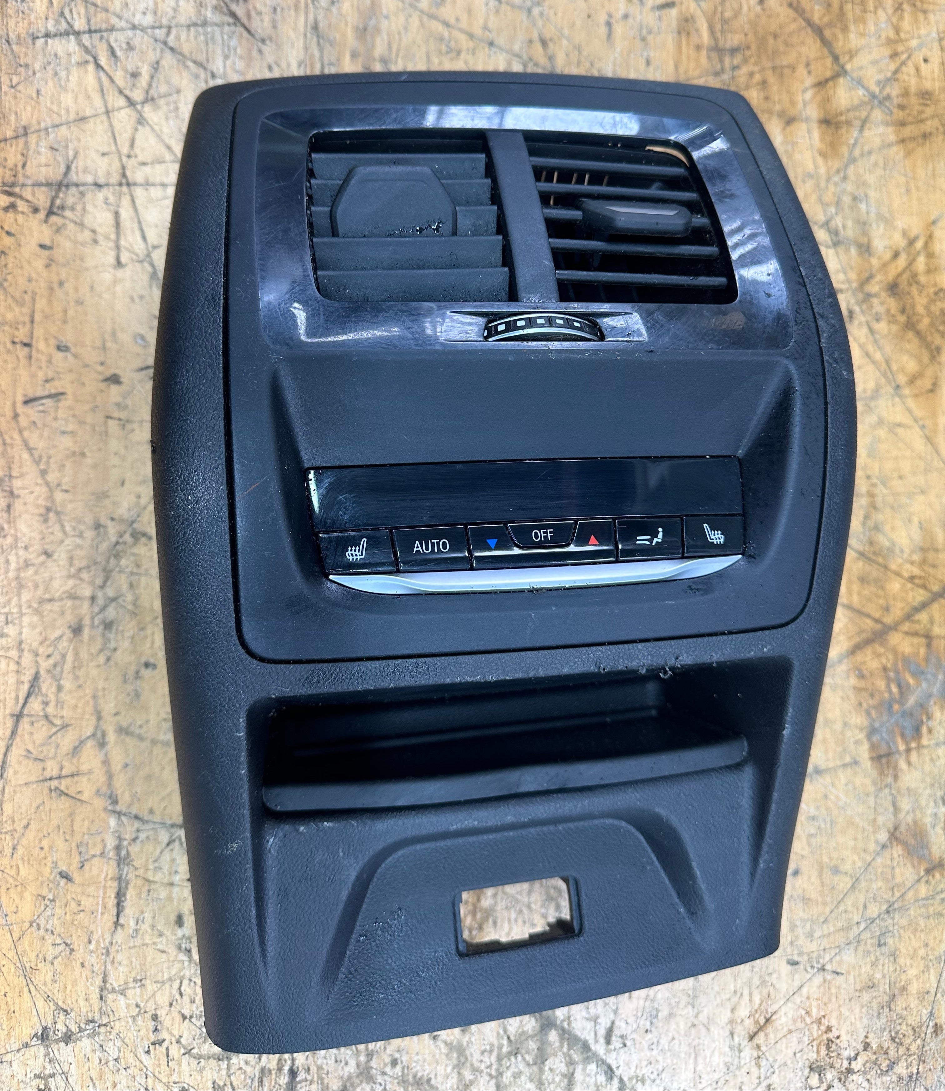 BMW X3 X4 G01 G02 X3M X4M Rear AC Heated Seats Control Panel (9493015) (7910858)