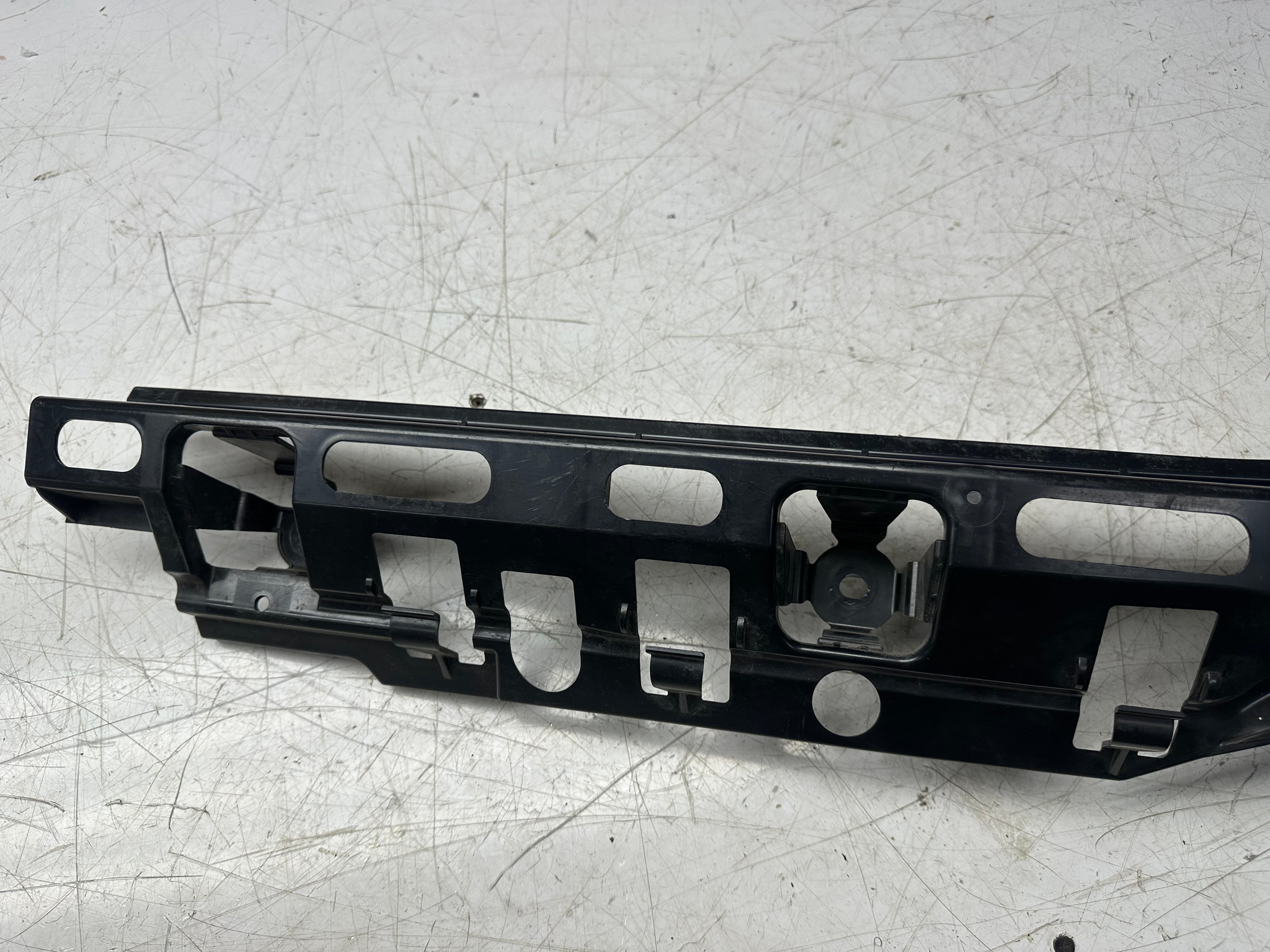 BMW 3 Series G20 2019-20 Rear Bumper Right Fitting Bracket (51 12 7 469 364)