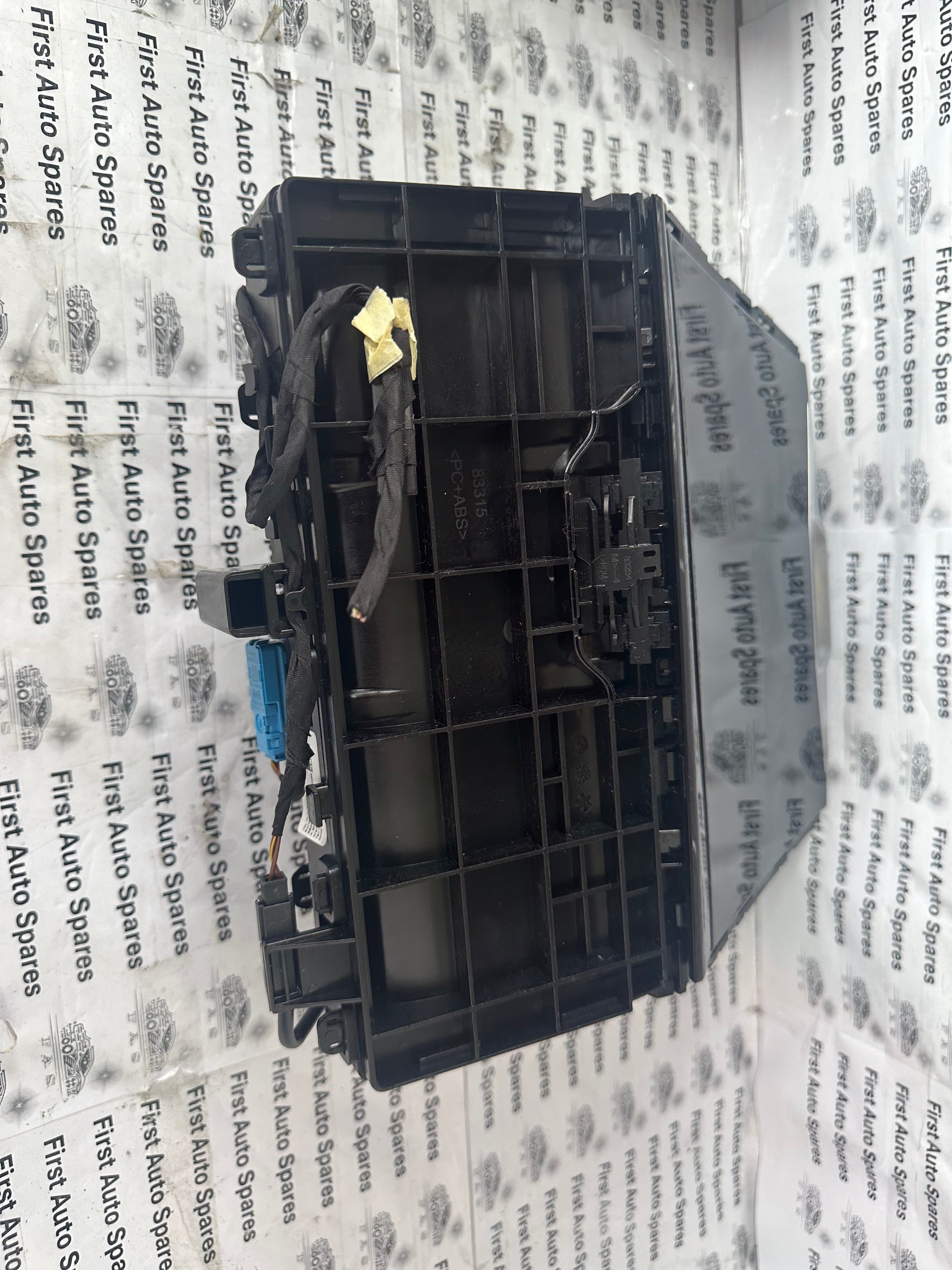 BMW 3 Series G20 G21 Centre Console Tray Front Storage Compartment (6806795)