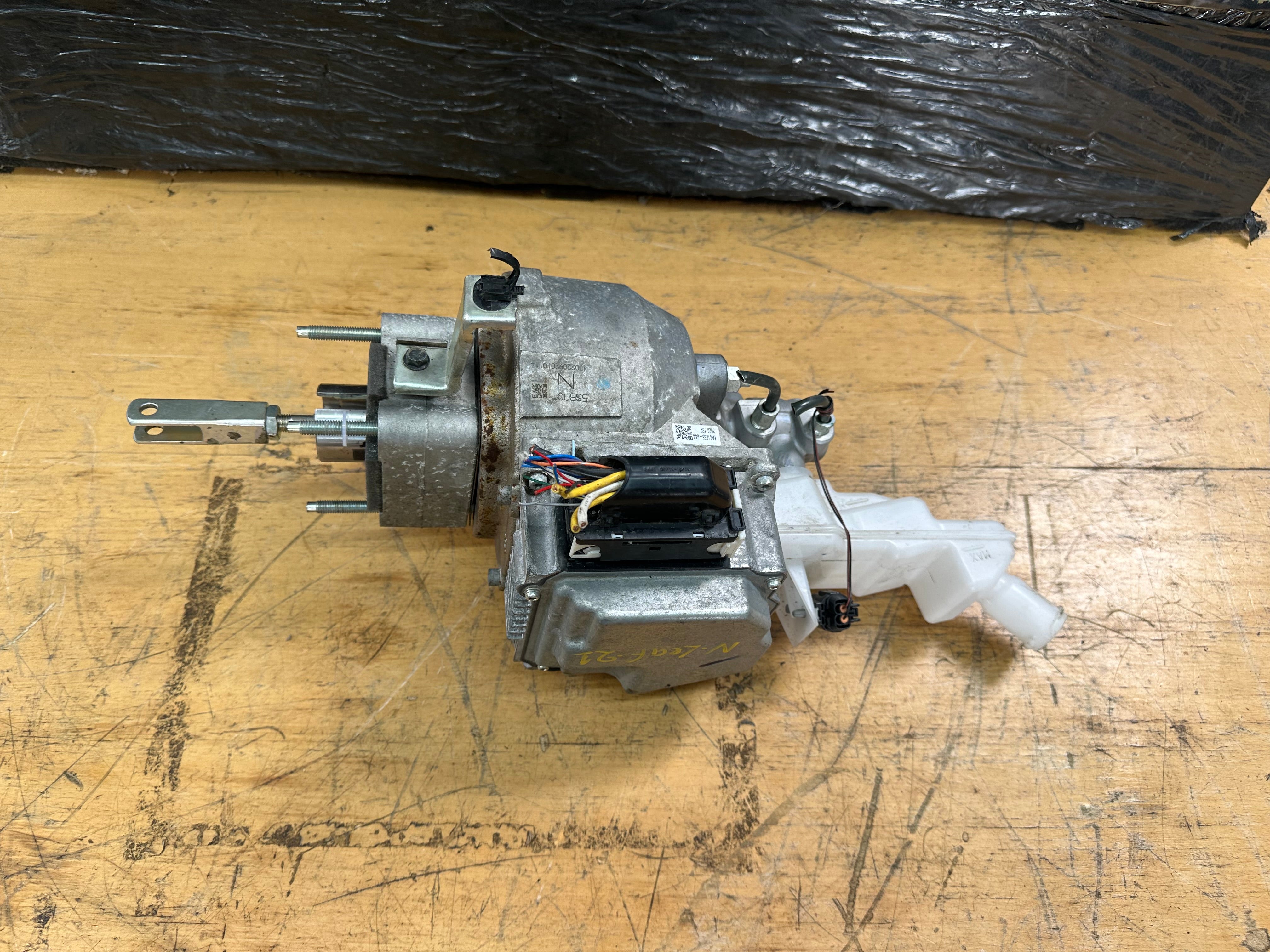 Nissan Leaf 2017–2023 Brake Servo & Master Cylinder (EAC1035-04A) (EAC103504A)