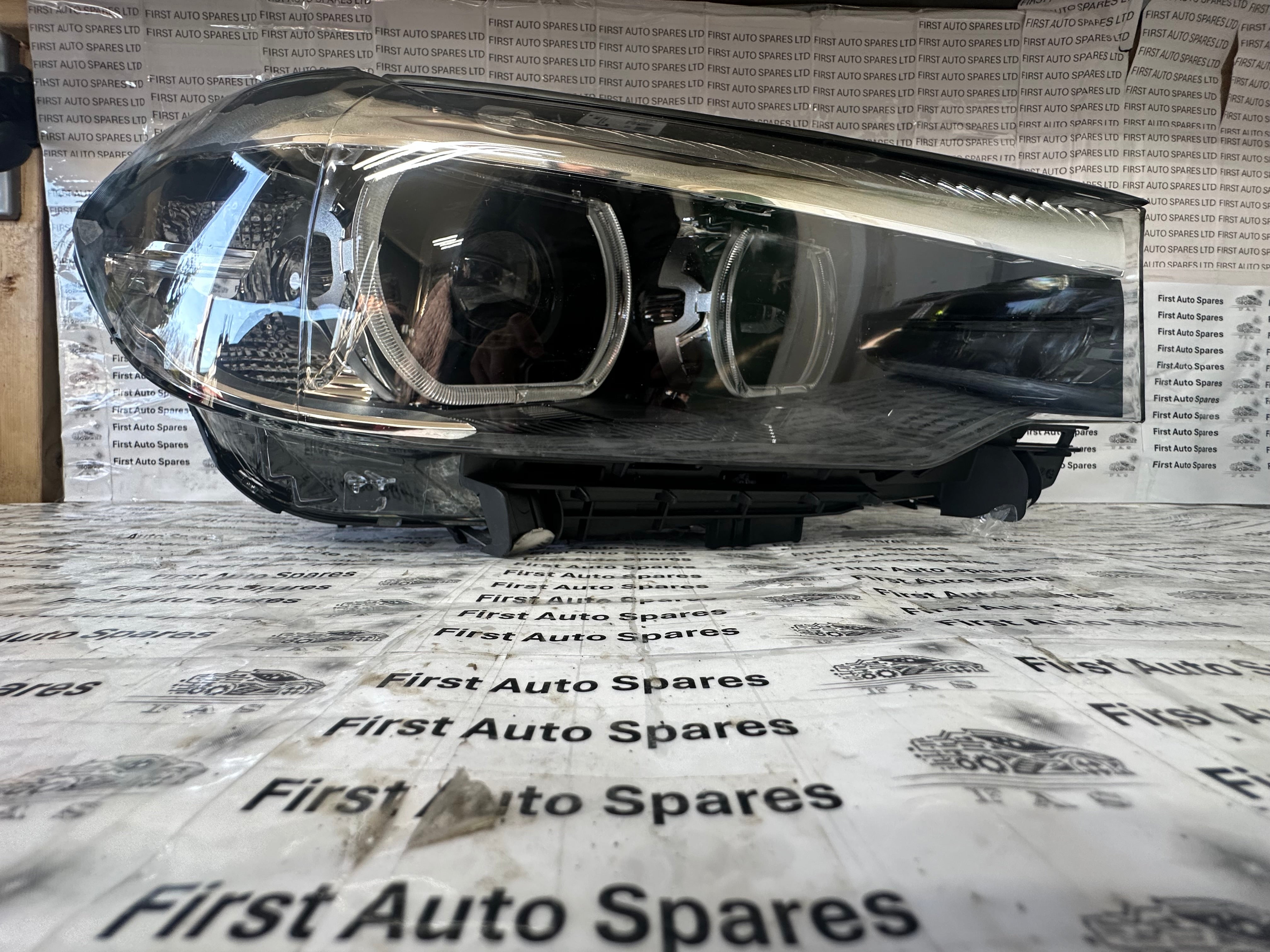 BMW 5 Series G30 Right LED Headlight (7458884-02)