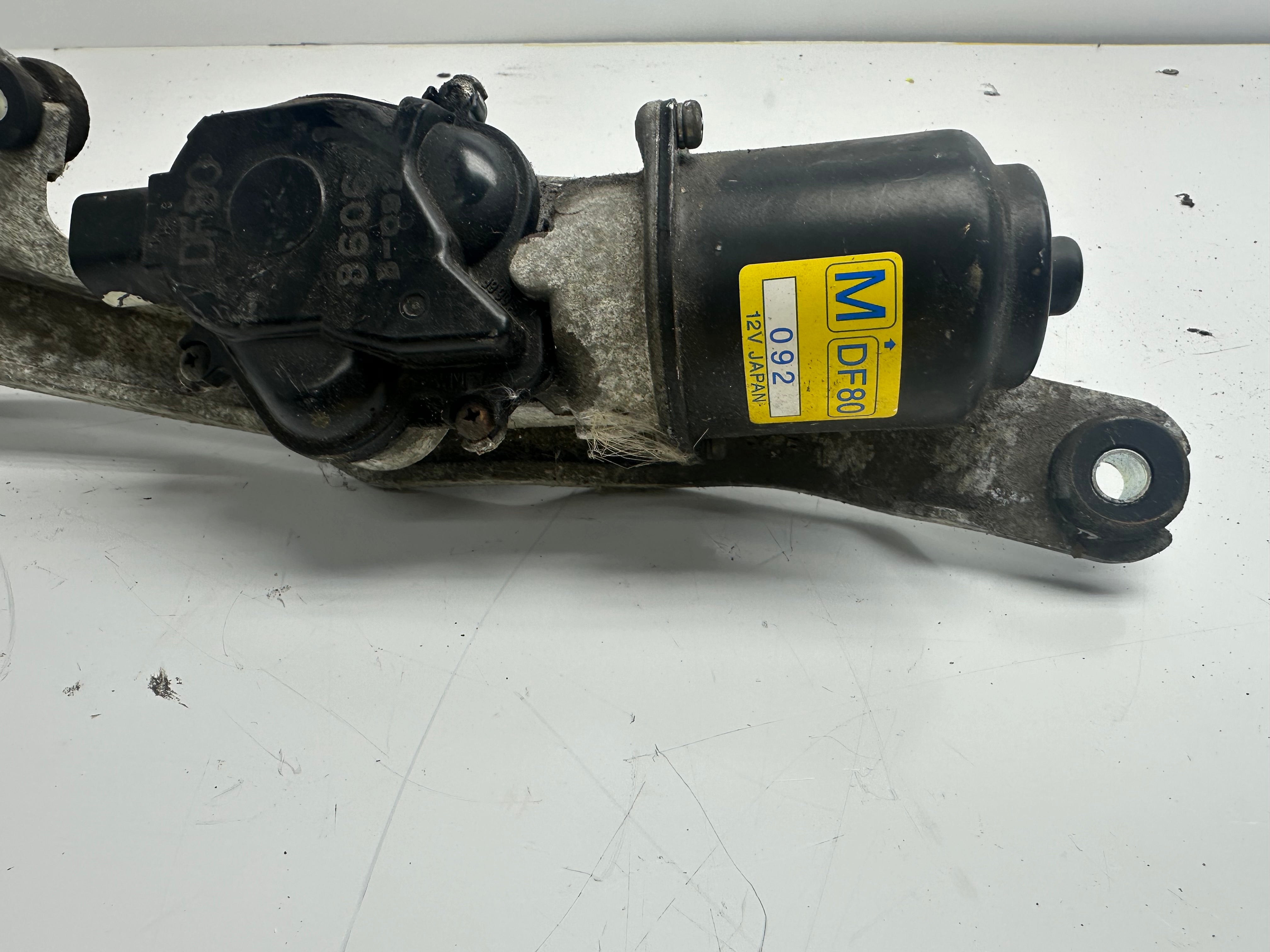 Mazda 2 2009 Front Wiper Motor & Linkage (DF80 9602B-092)