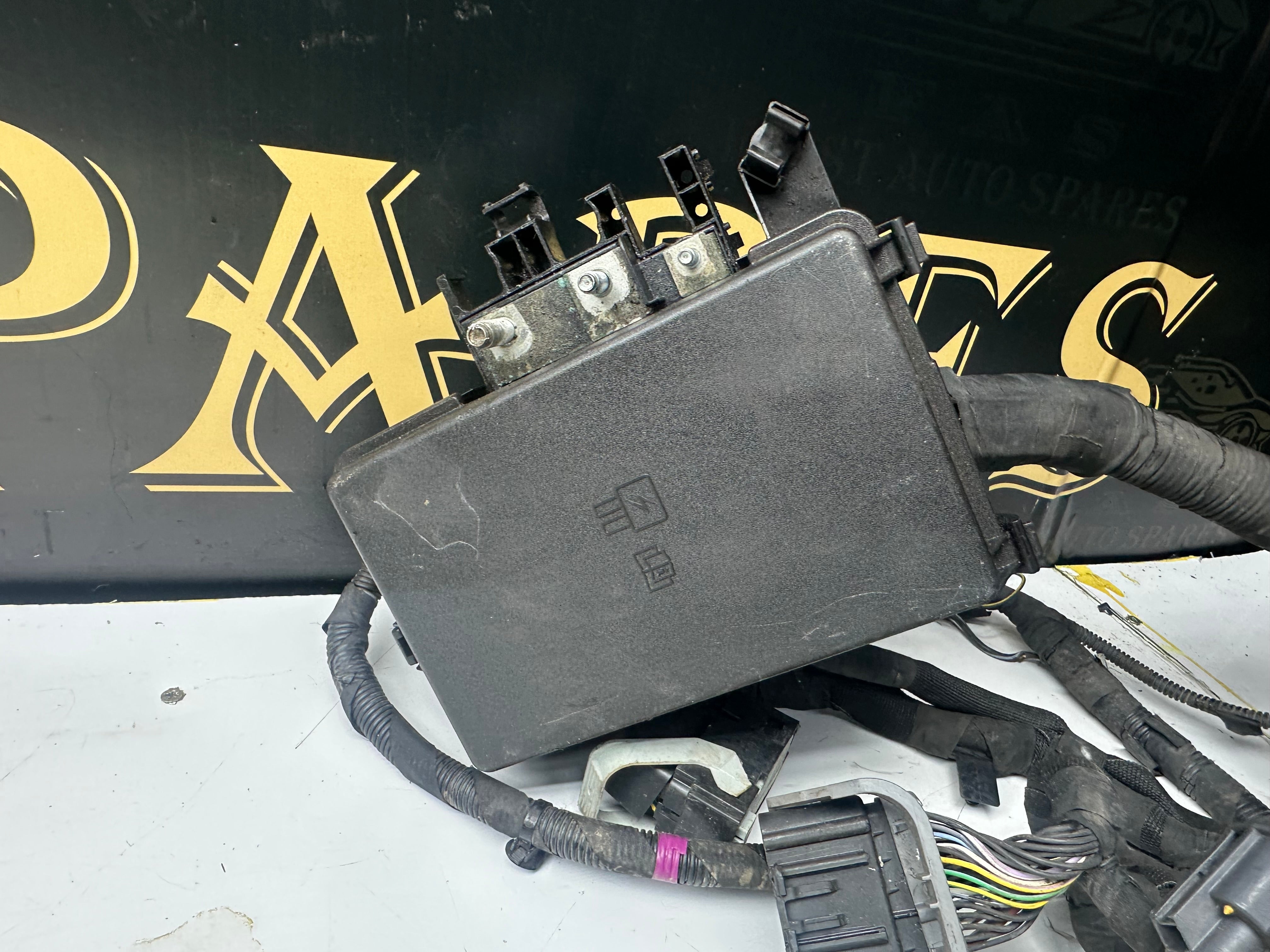 Ford Transit Custom MK8 2018–2019 Fuse Relay Box 2.0 Diesel (JK2T-9K499-ECB)