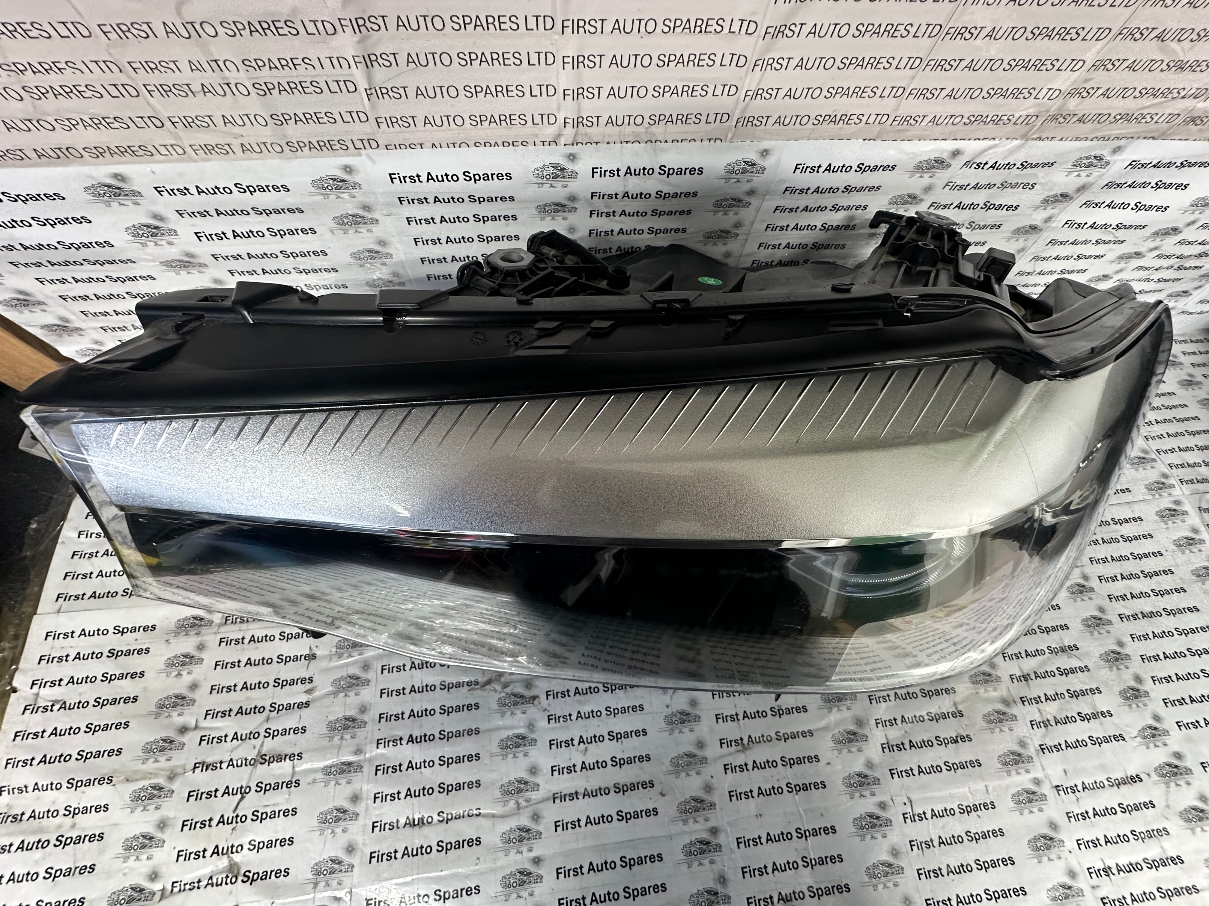 BMW 5 Series G30 Left LED  Headlight (7458883-02)