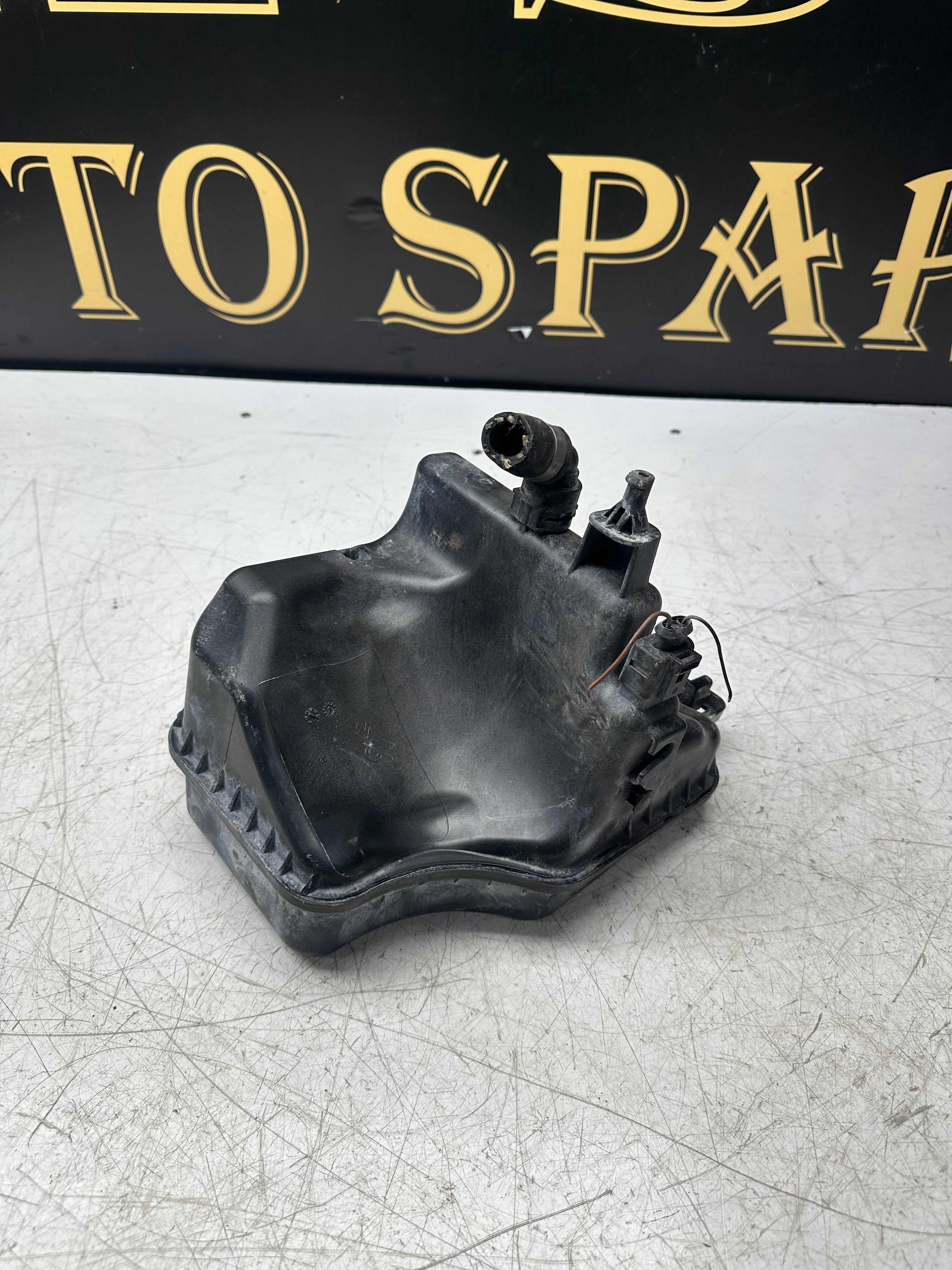BMW 3 Series F30 Coolant Expansion Tank / Reservoir (2011–2019)(8617047)