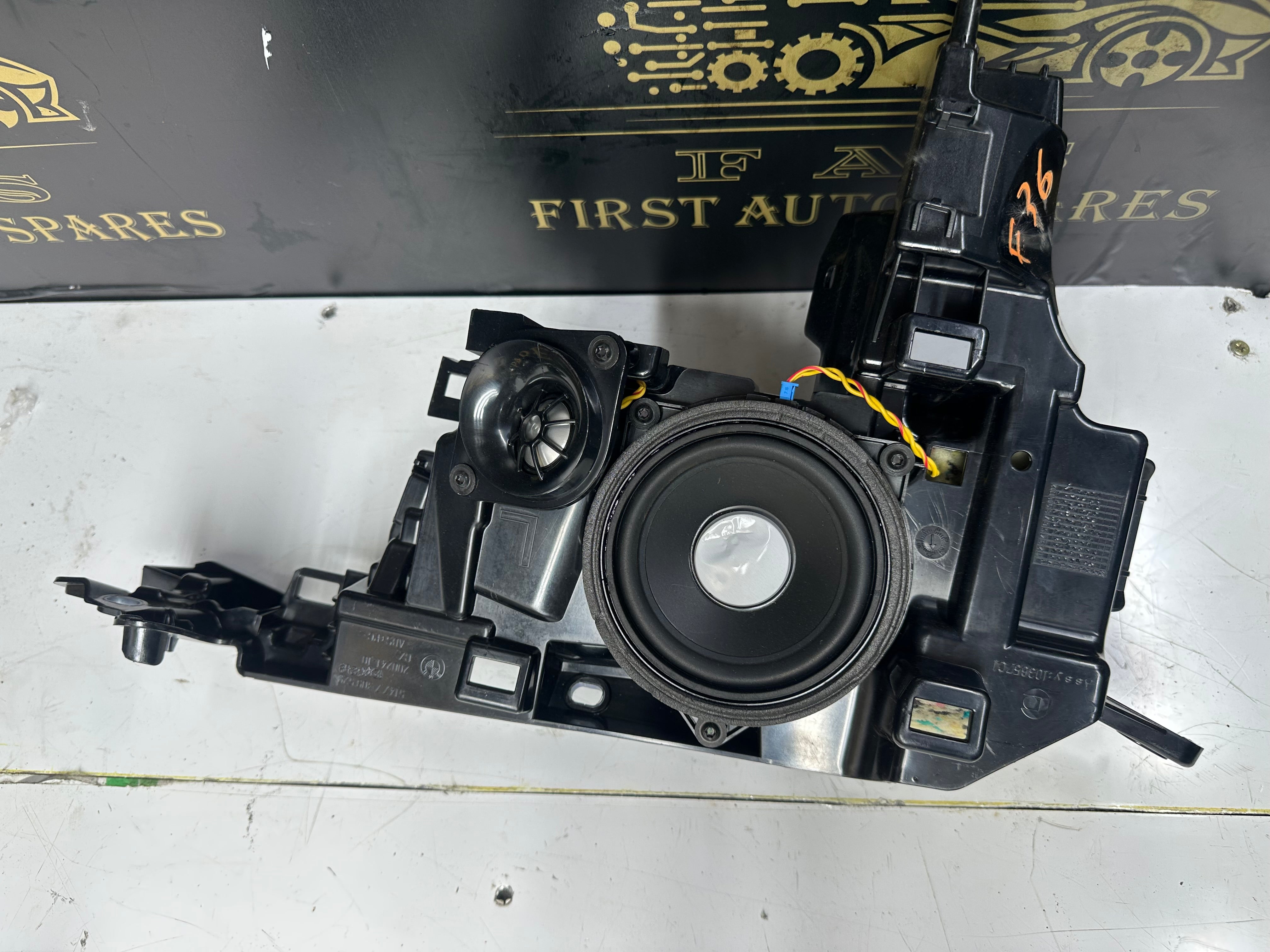 BMW 4 Series F36 Rear Stand Trunk Left Side (51477309529)