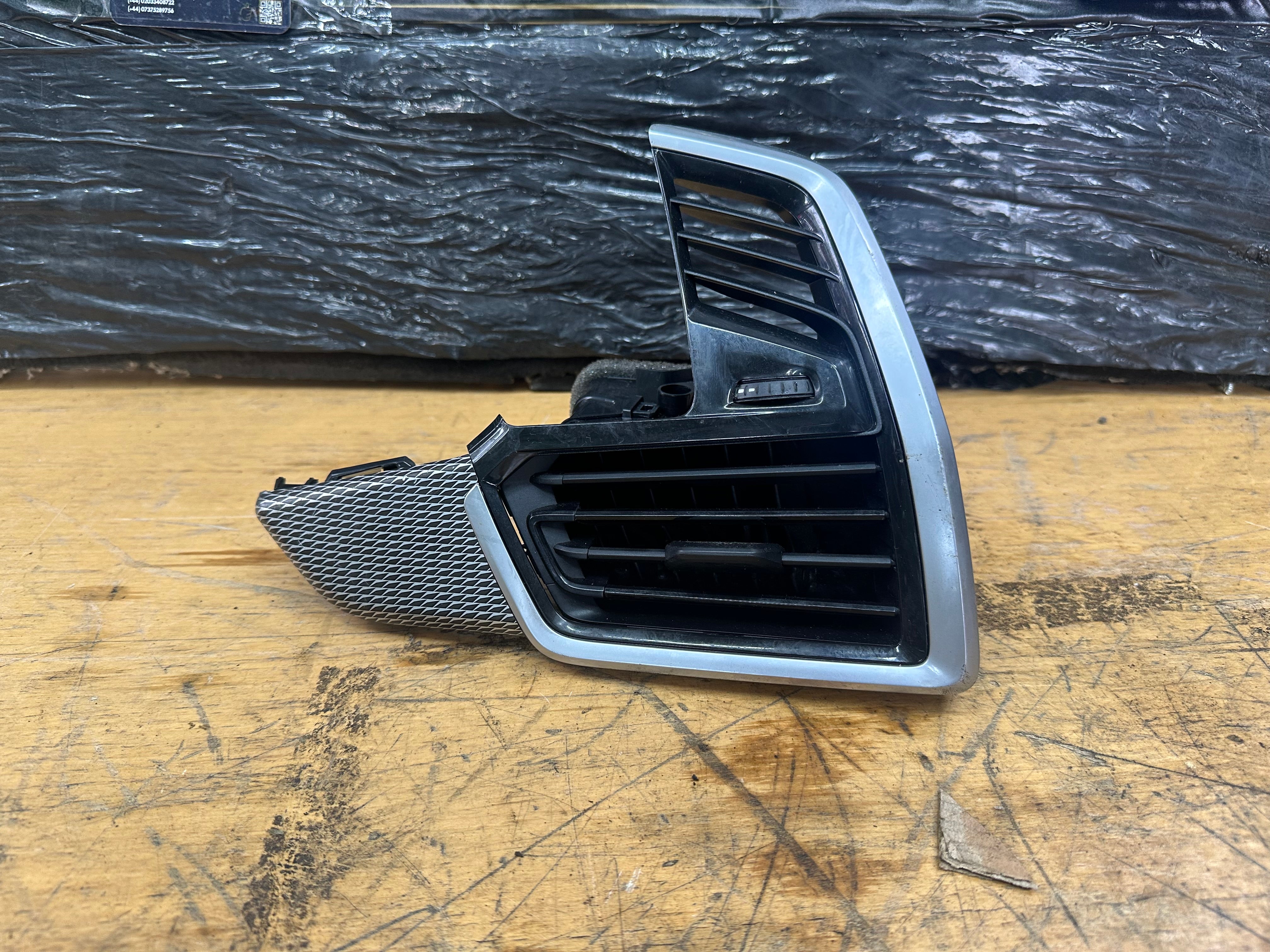 BMW X5 Series G05 2019-2023 Air Vent Right Driver Side Front (21828910) (939947112)