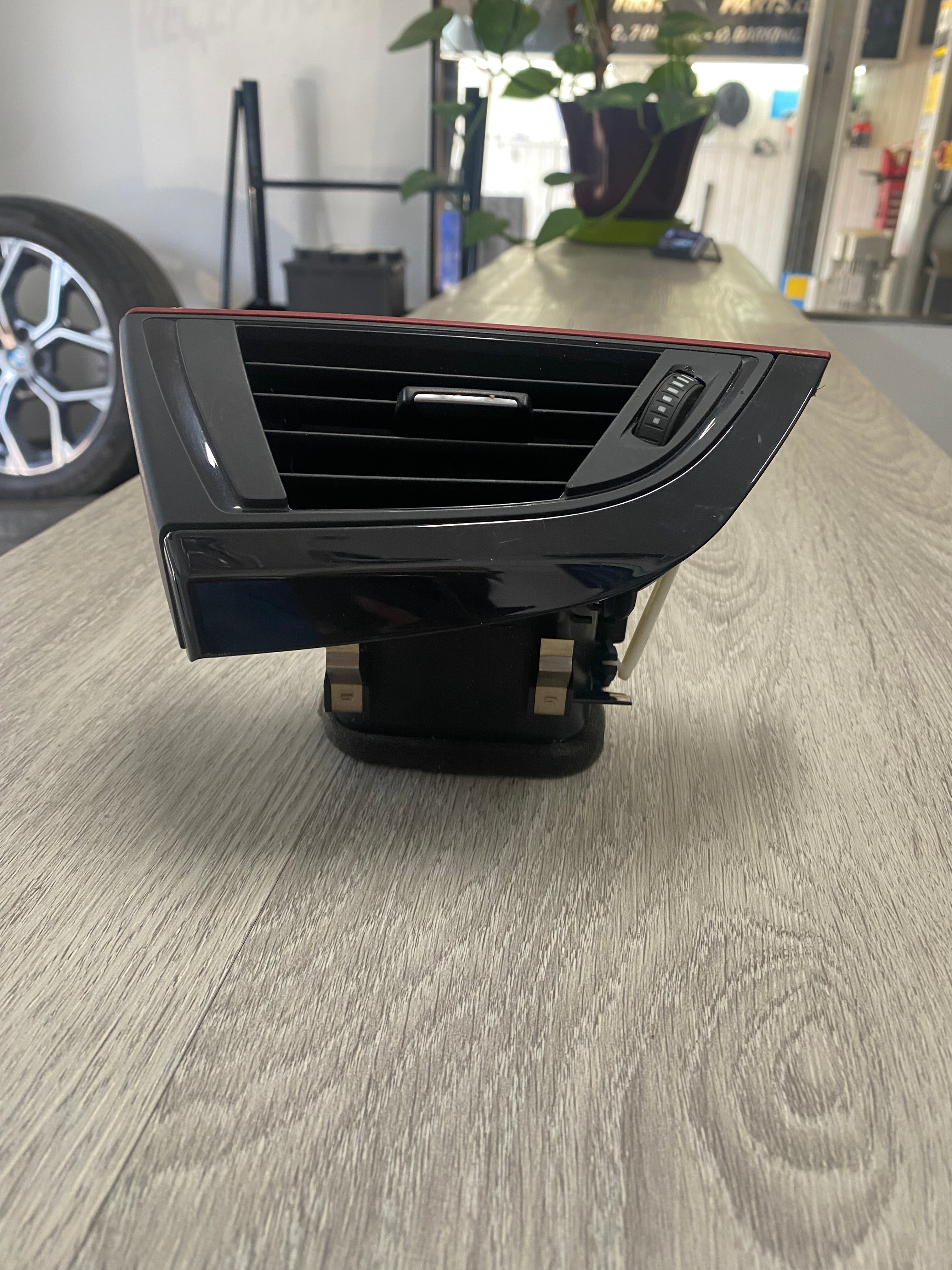 BMW 1 Series F20 Driver Side Dashboard Air Vent – 2011–2015