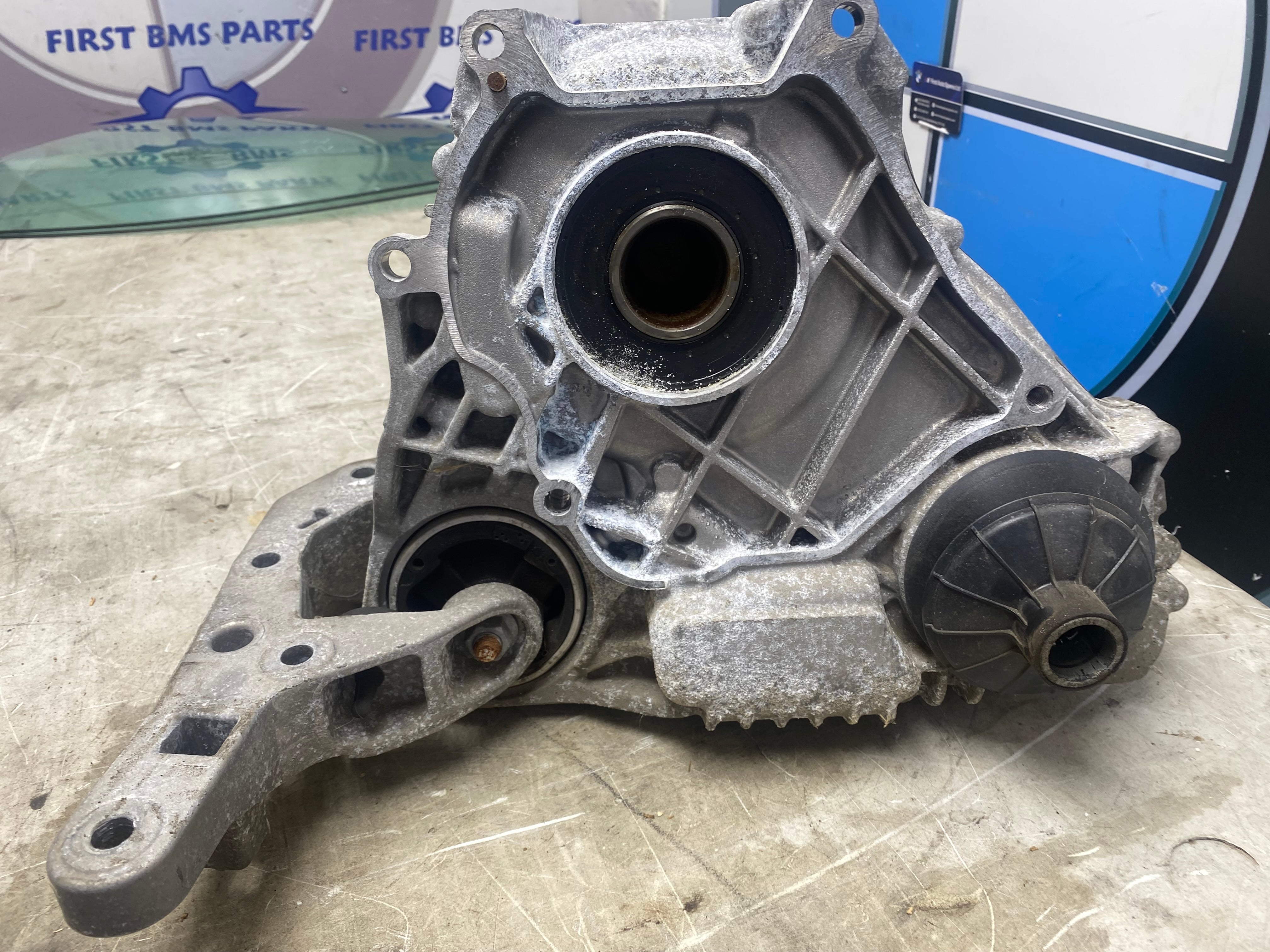 BMW G20 / G21 / G30 / G31 / G01 / G02 Automatic Torque Splitter – 2019–2024 (13774410)