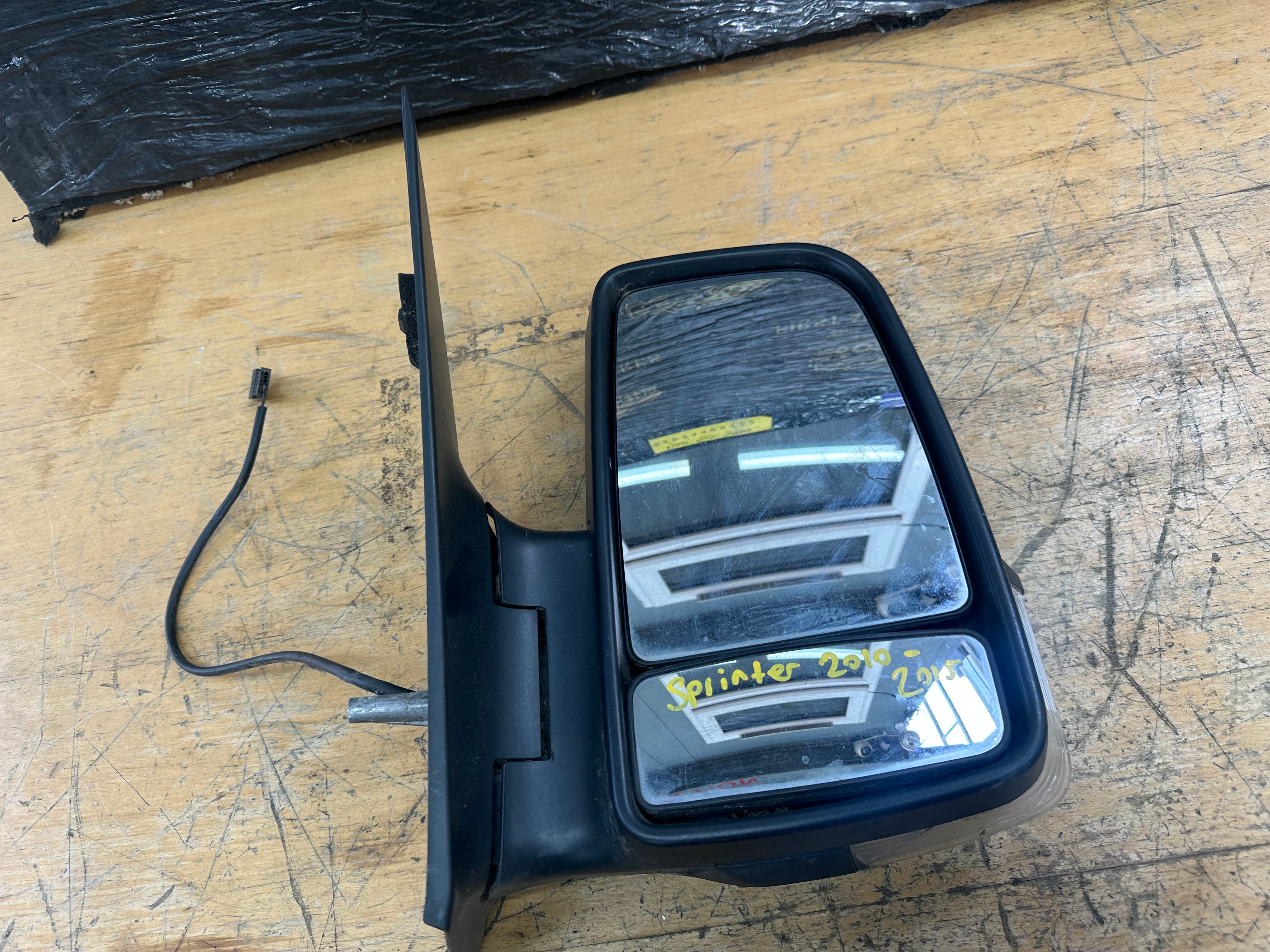 Mercedes Sprinter 2015 W906 Driver’s Right Wing Mirror (A9068102093)