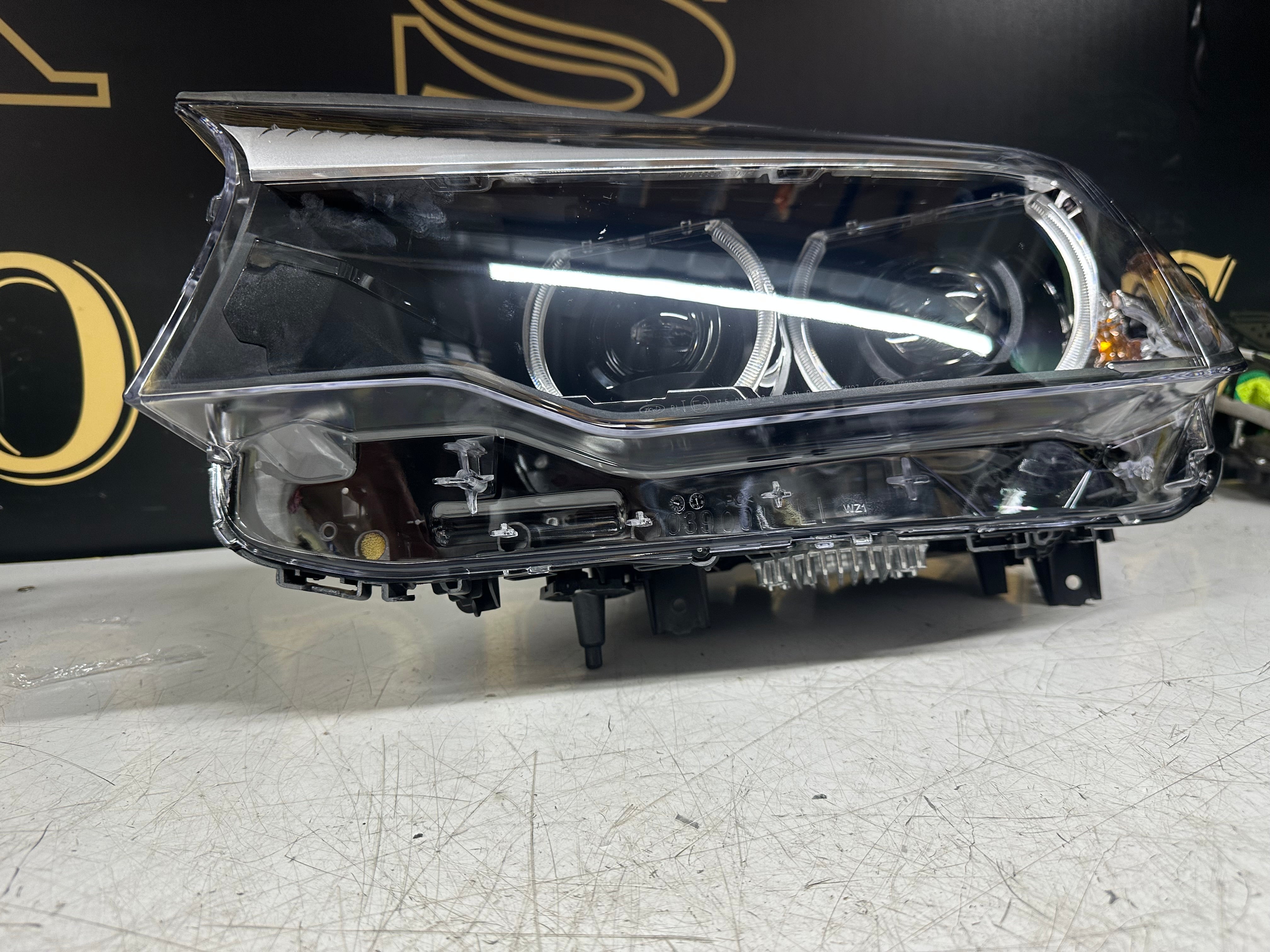 BMW 5 Series G30 G31 540i / M5 Left LED Headlight 8499113 – 2017–2020