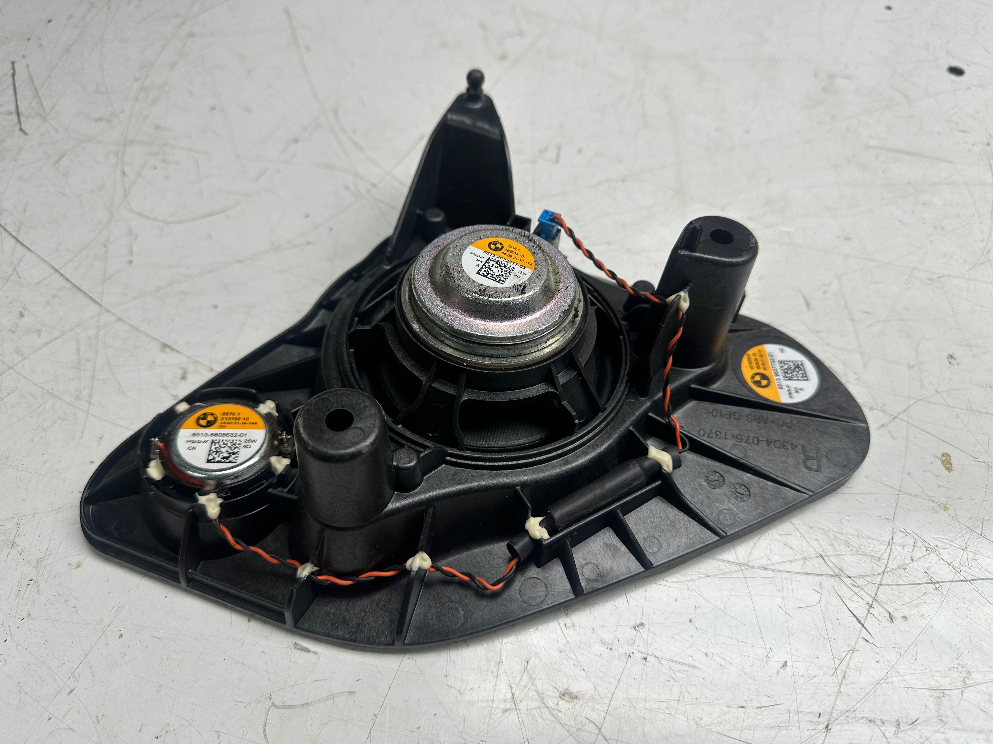 BMW X3 G01 F97 Rear Right Door Speaker (9837732-01)