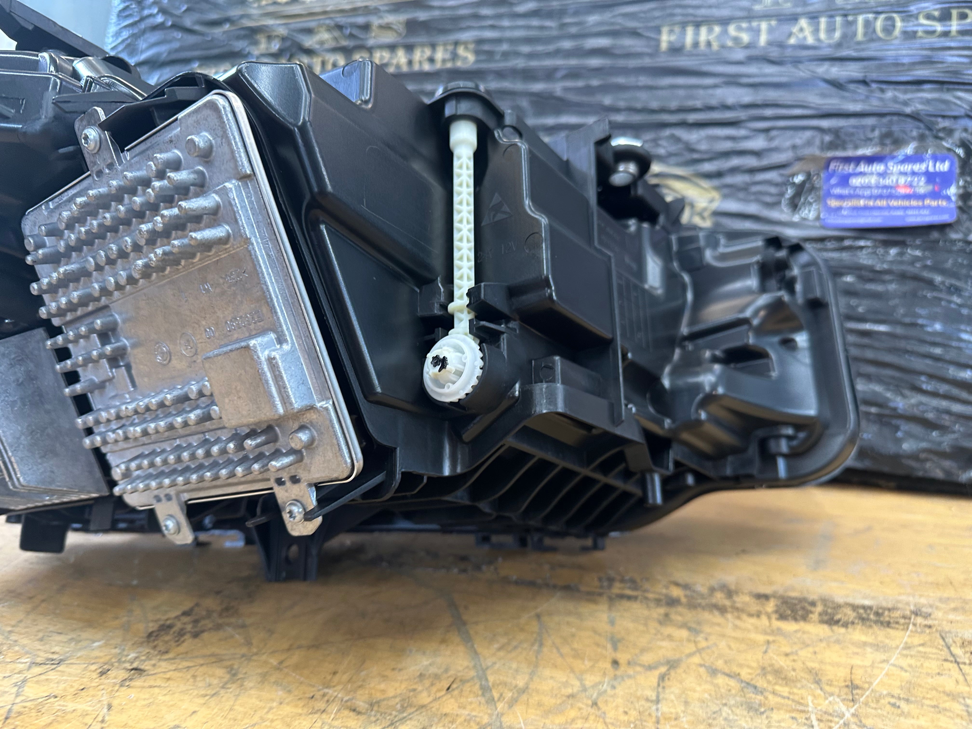 BMW 3 Series 2023-2025 Complete LCI LED Left Passenger Side Headlight (7886661-05)