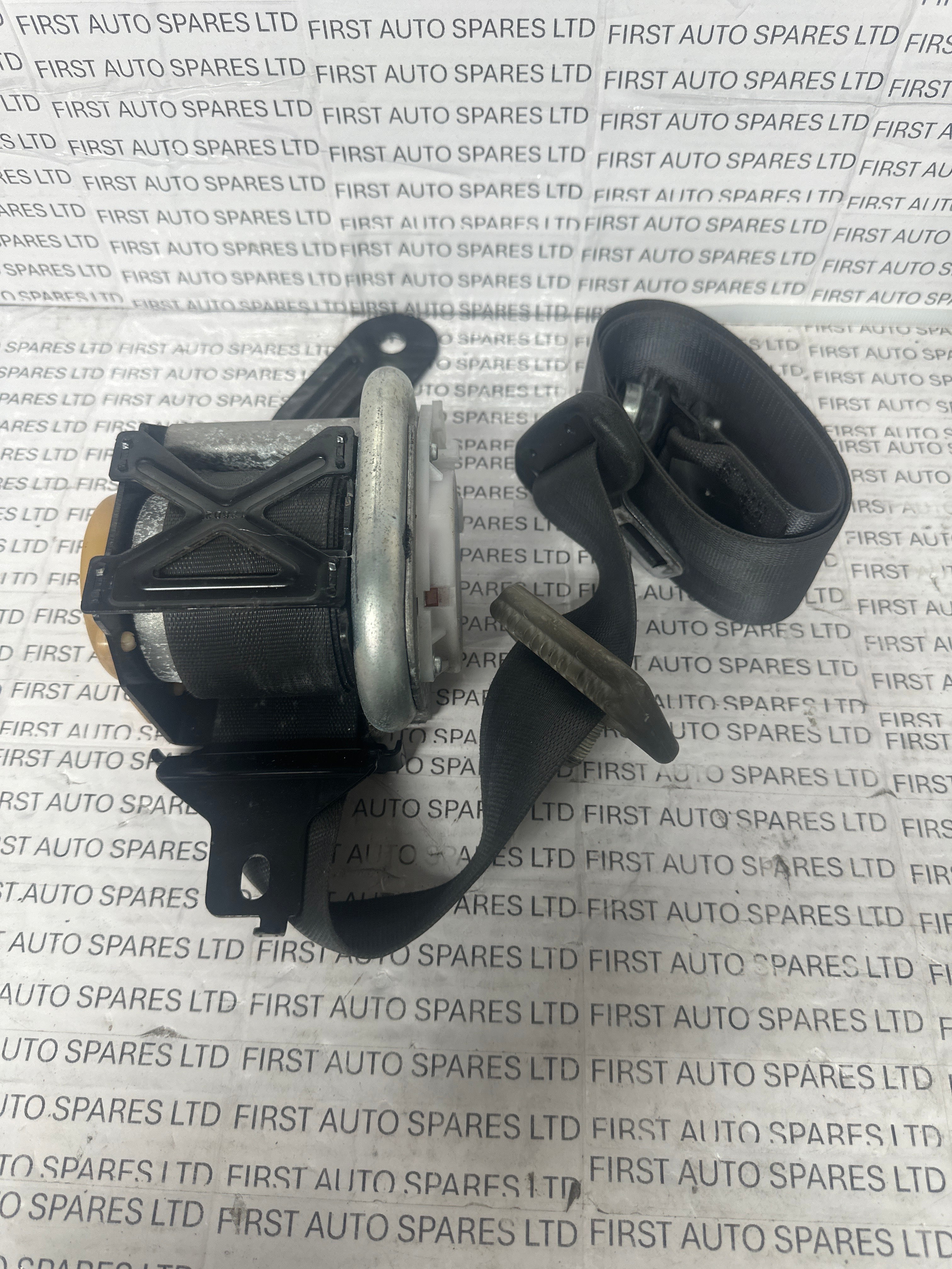 Honda Jazz 2013 Driver Side Front Seat Belt