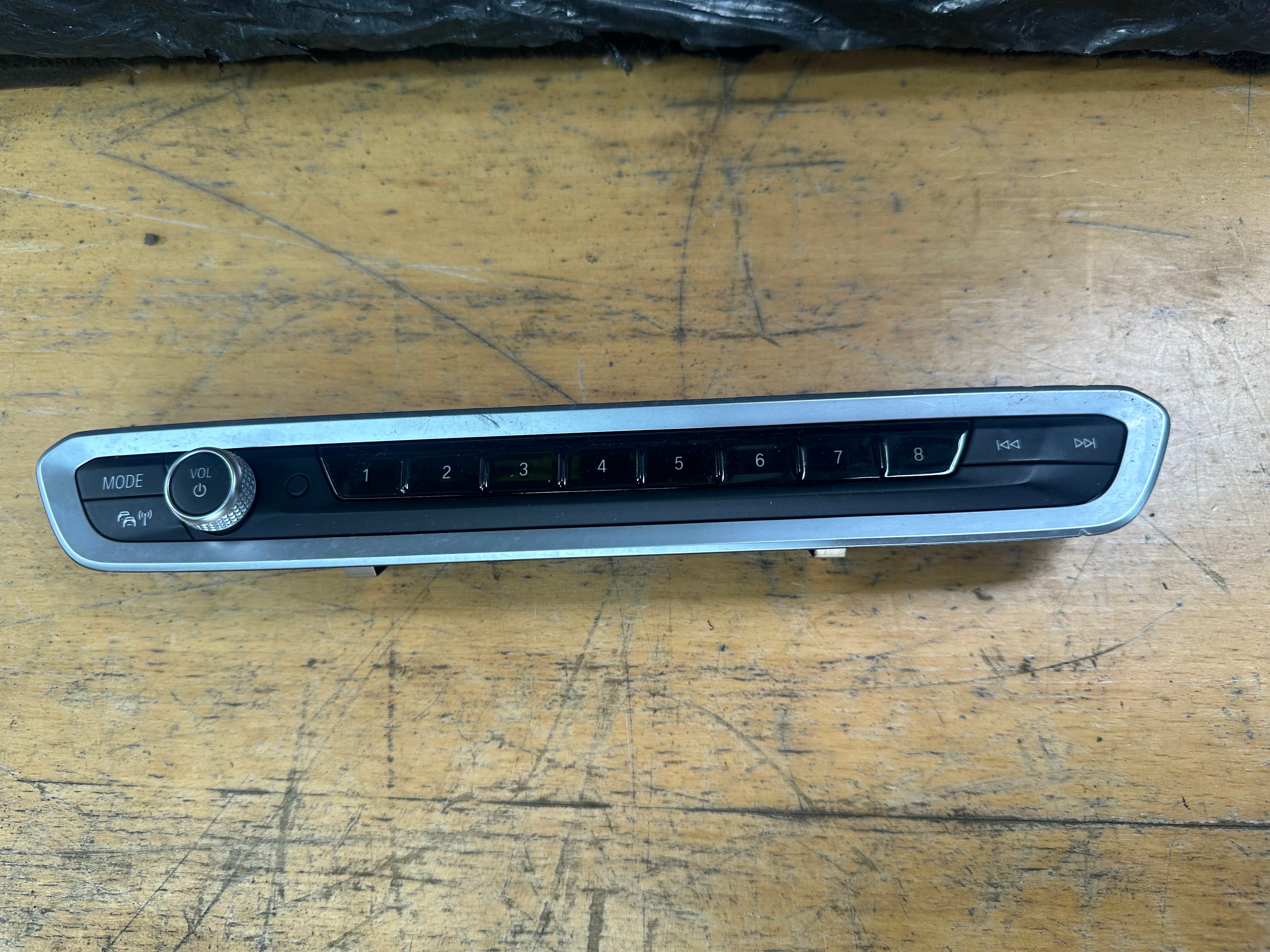 BMW X5 Series G05 2019 Audio Control Radio/Stereo Switches (7949327-03) (7949327)