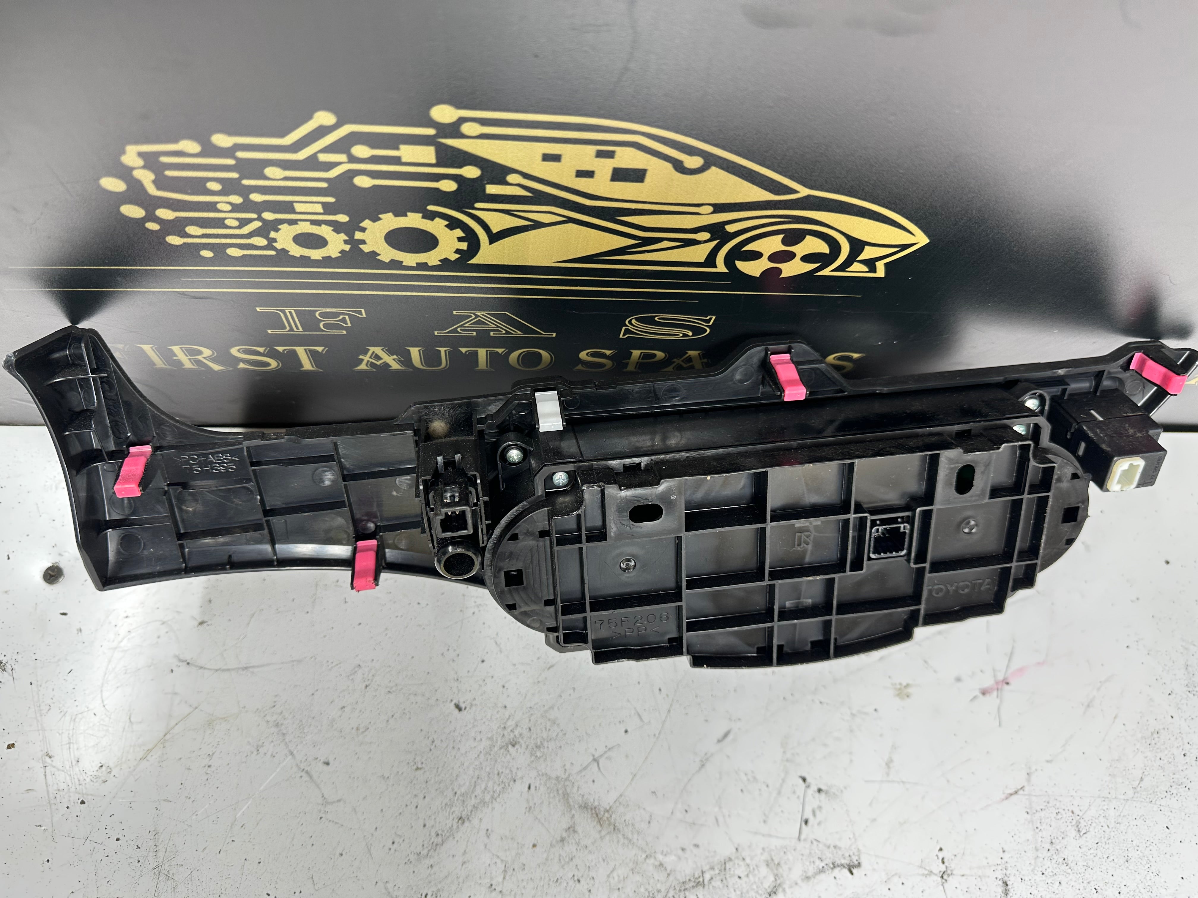 Toyota Yaris 2017 A/C Heater Climate Control (55900-OD820)