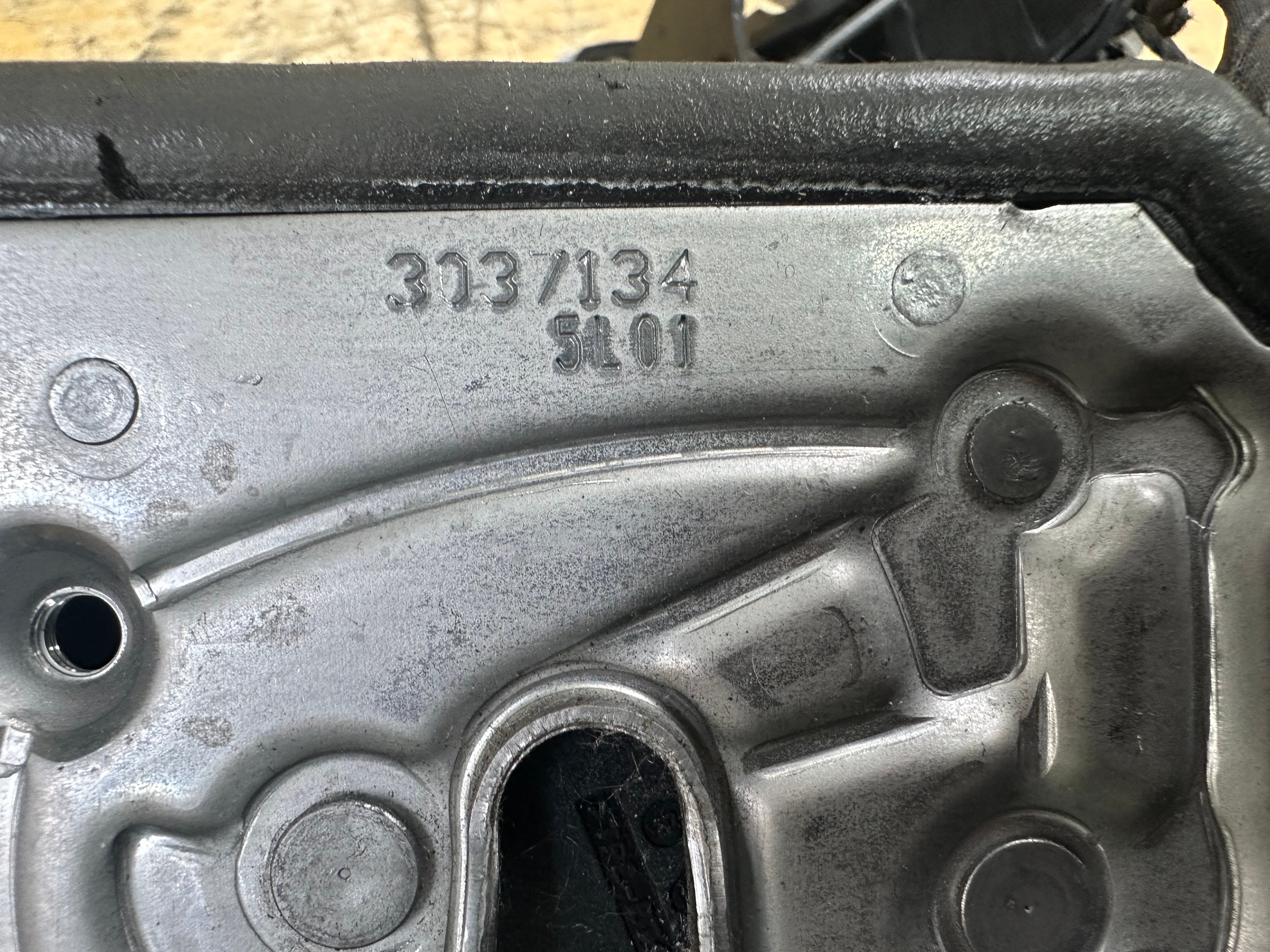 BMW X6 F16 X5 F15 Right Front Driver’s Door Lock & Handle (7362790) (184278-10)