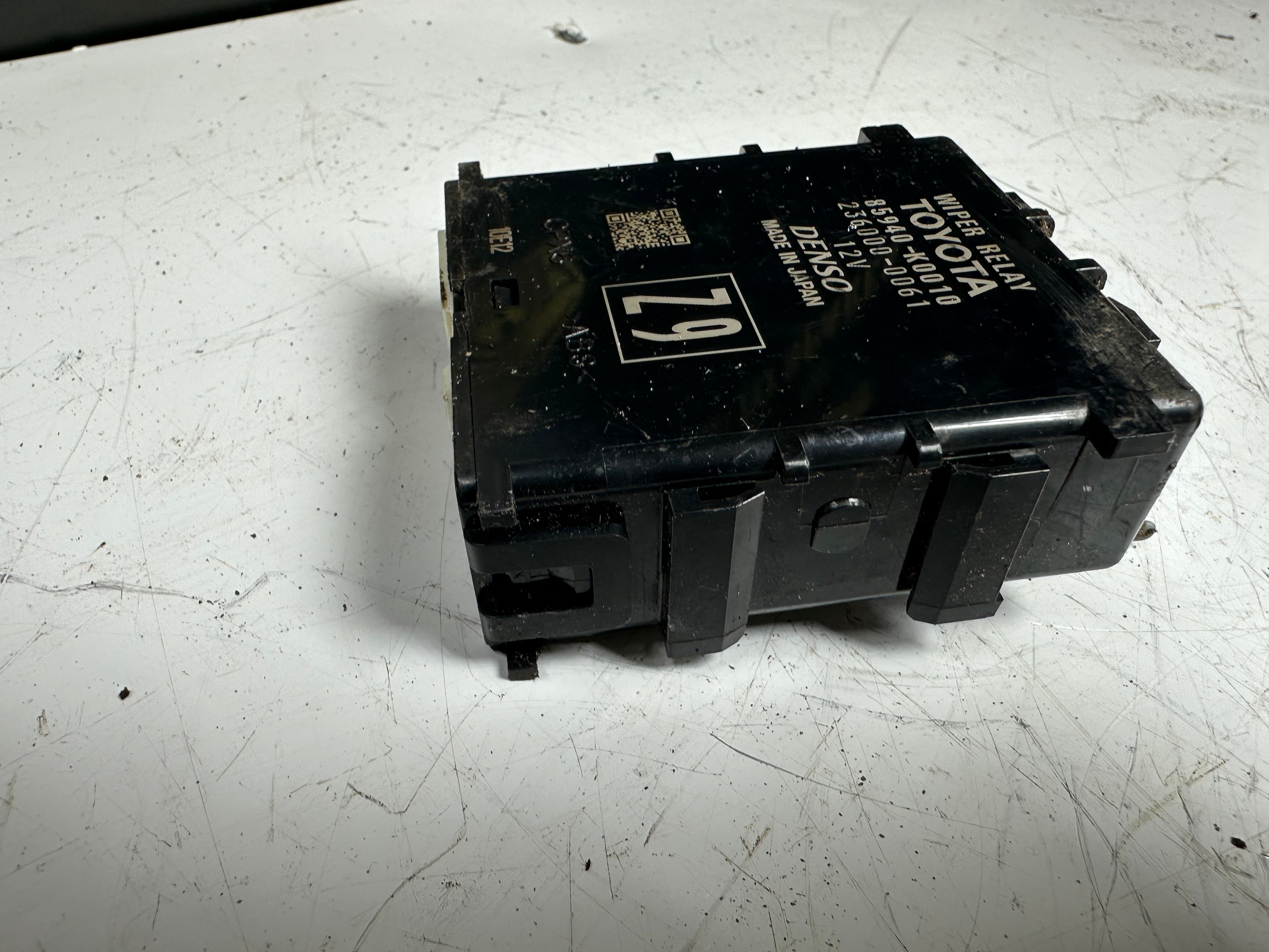 Toyota Yaris Wiper Relay (85940-K0010) (236000-0061)
