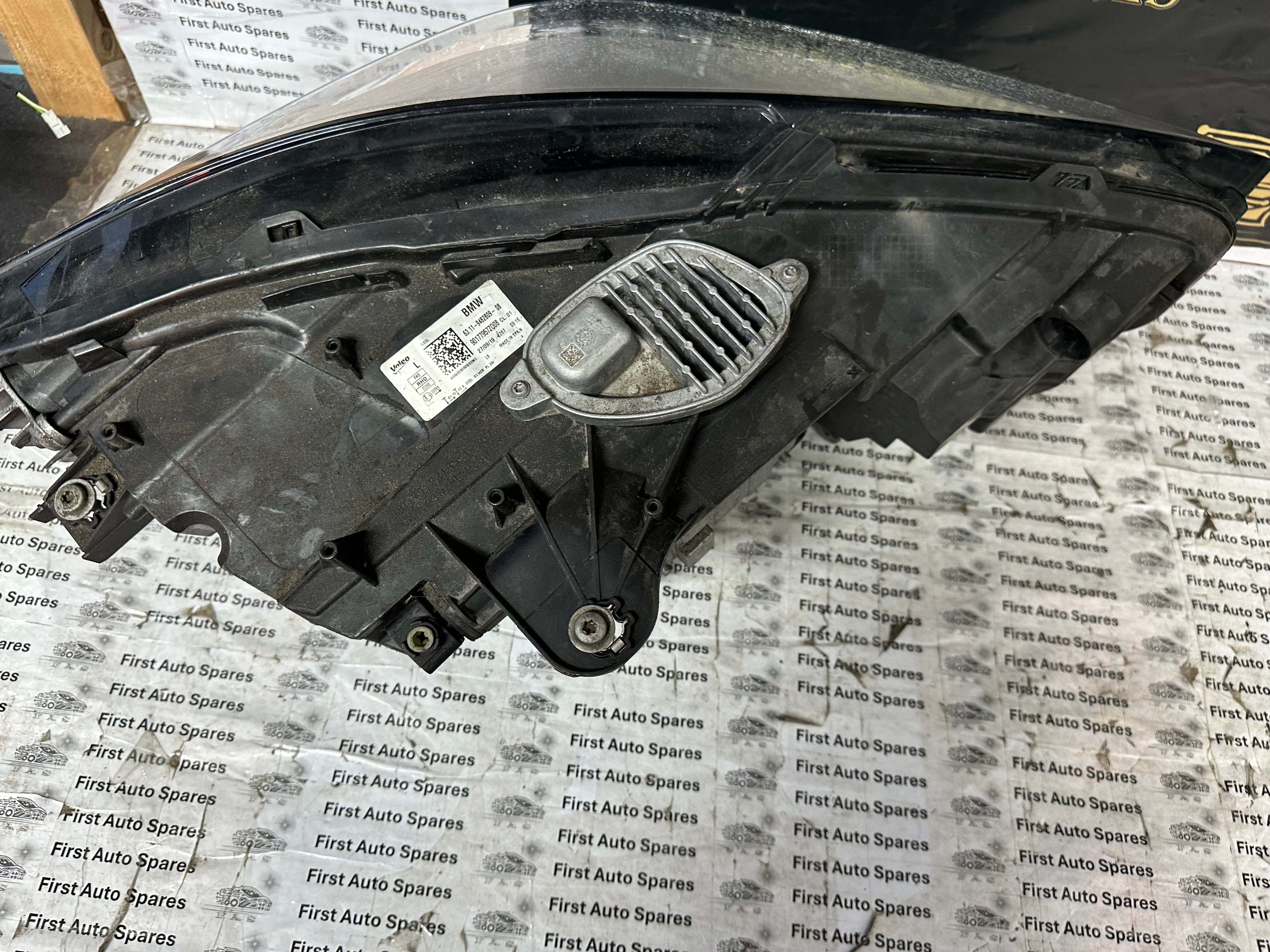 BMW 1 Series F40 Left Complete LED Headlight 2019–2024 (9482809-08)