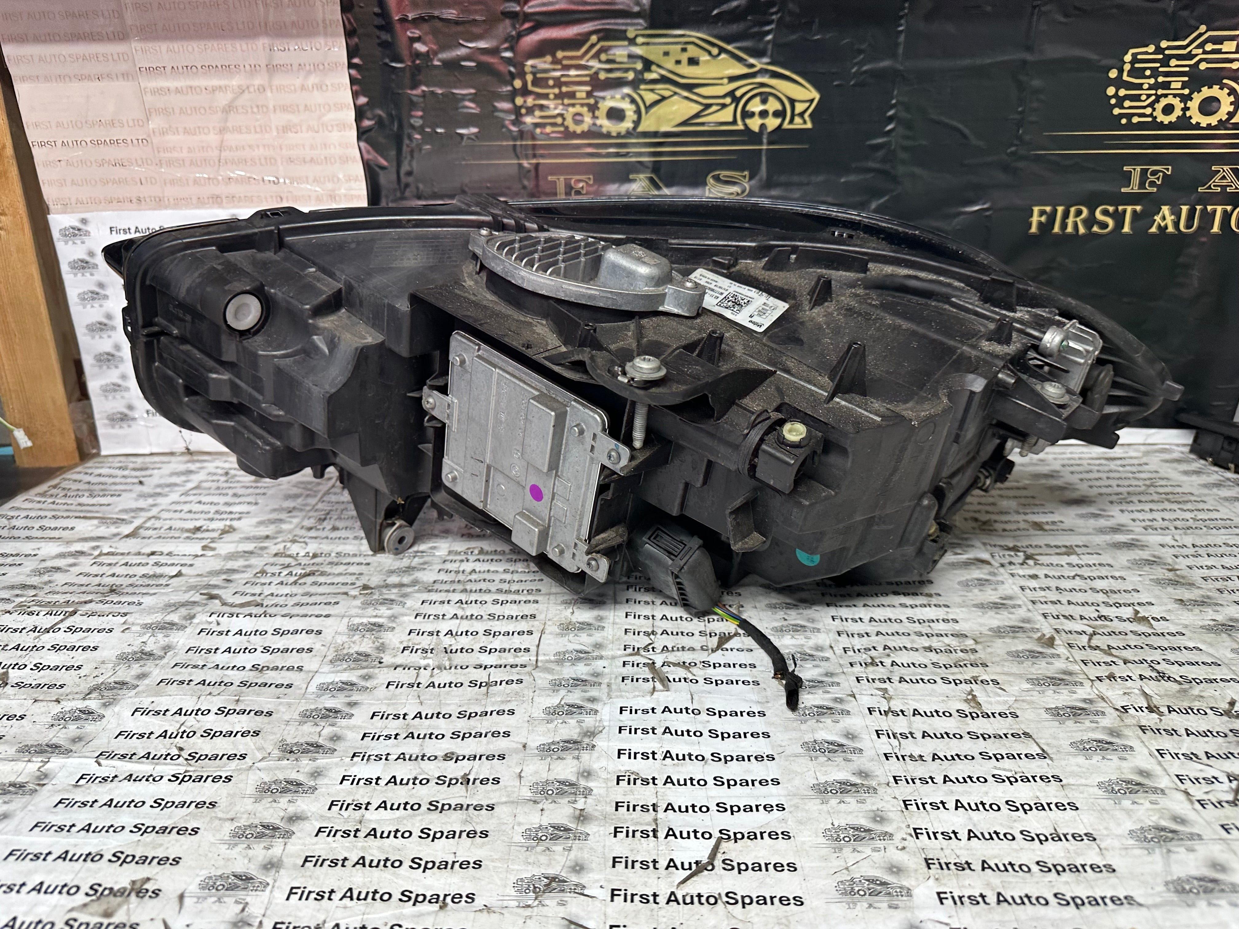BMW 1 Series F40 Right Driver Complete LED Headlight 2019–2024 (9482810-08)