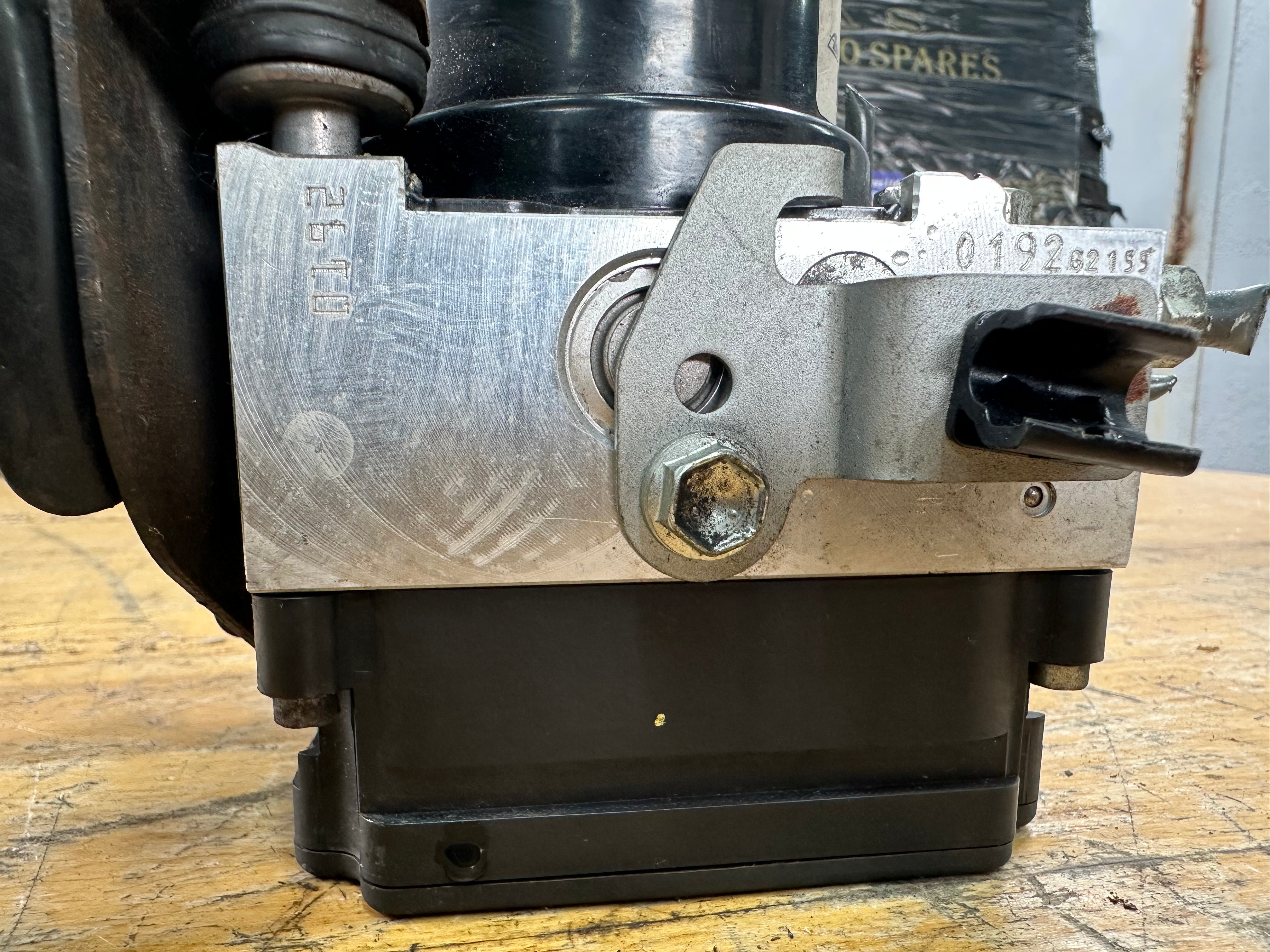 Toyota Yaris 2013 Mk3 ABS Pump (44540-0D100) (89541-0D170)