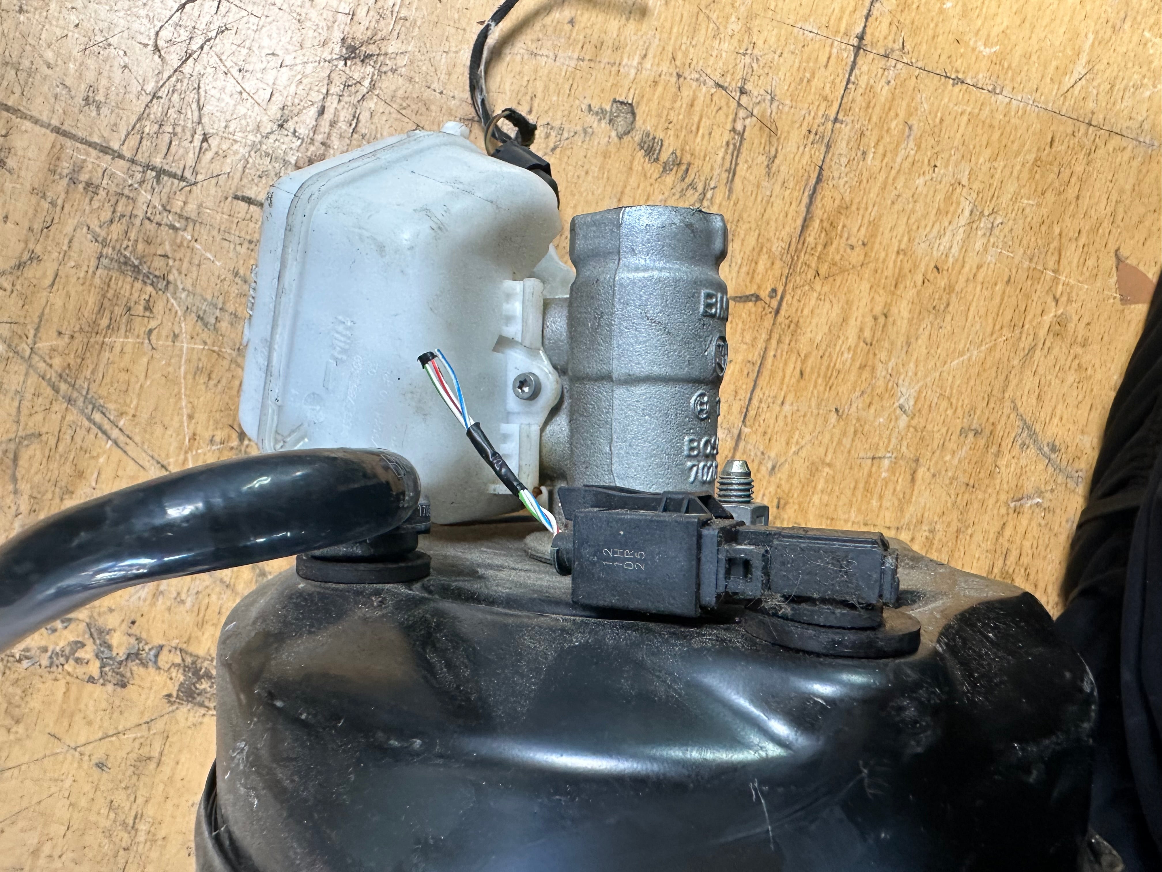 BMW 3 Series F30 2.0 B48 Servo & Master Cylinder (29 6855846 05)