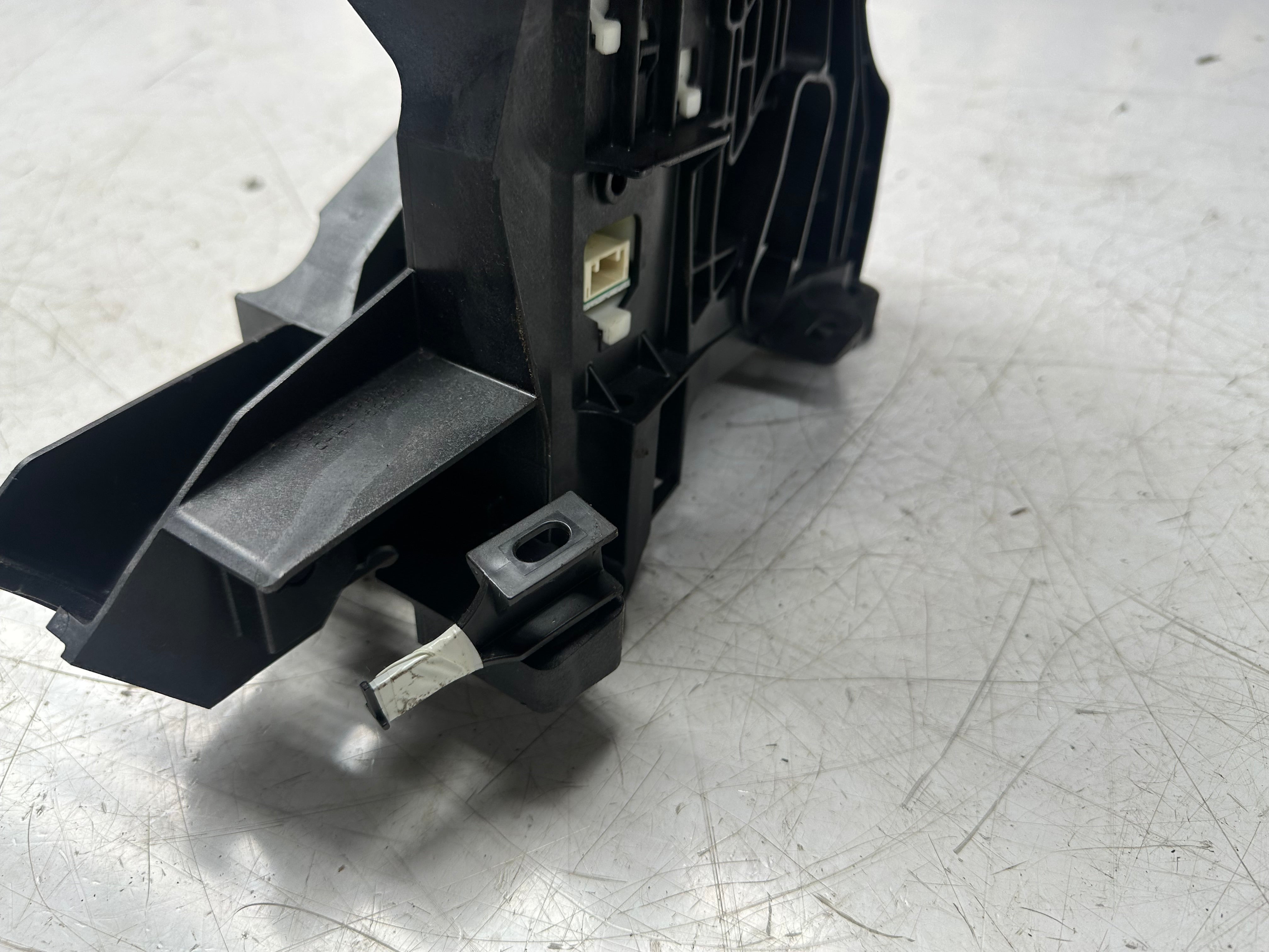 Toyota C-HR 2016-23 Gear Selector Shifter Mechanism (75G591-RHD)