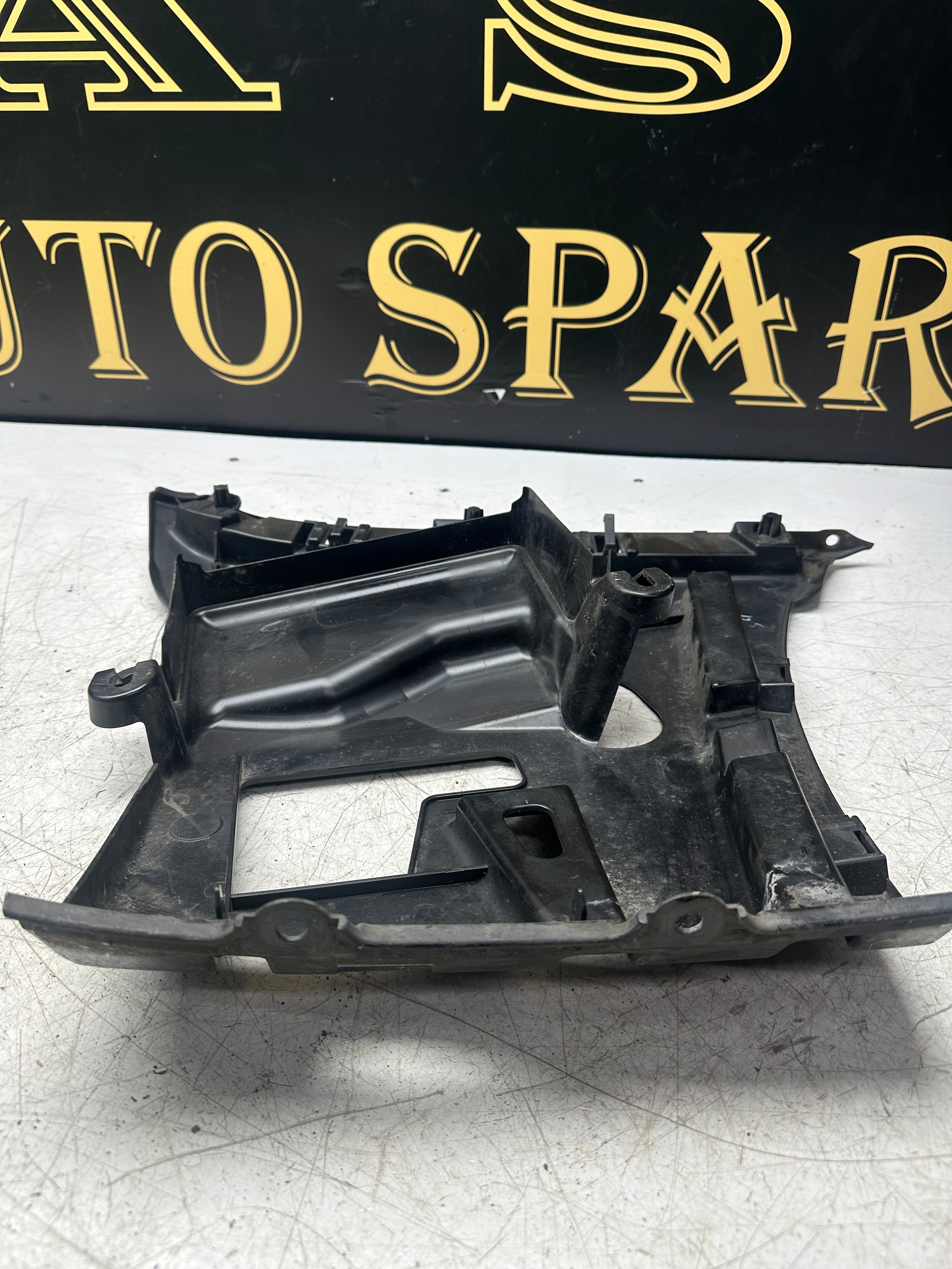 BMW 3 Series F30 Rear Left Bumper Bracket (2012–2018) (51127384465)